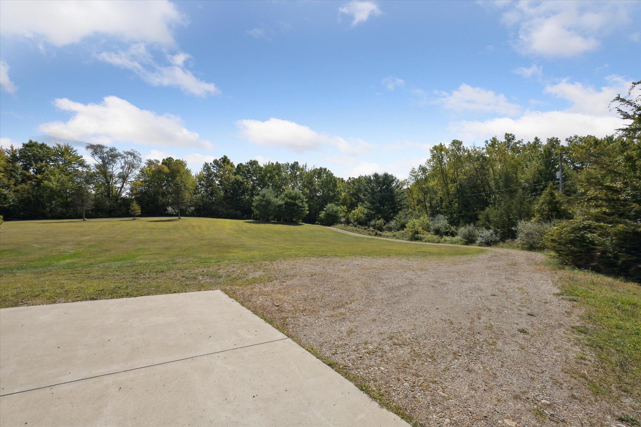 Horton, Michigan, 49246, United States, 5 Bedrooms Bedrooms, ,4 BathroomsBathrooms,Residential,For Sale,1940330