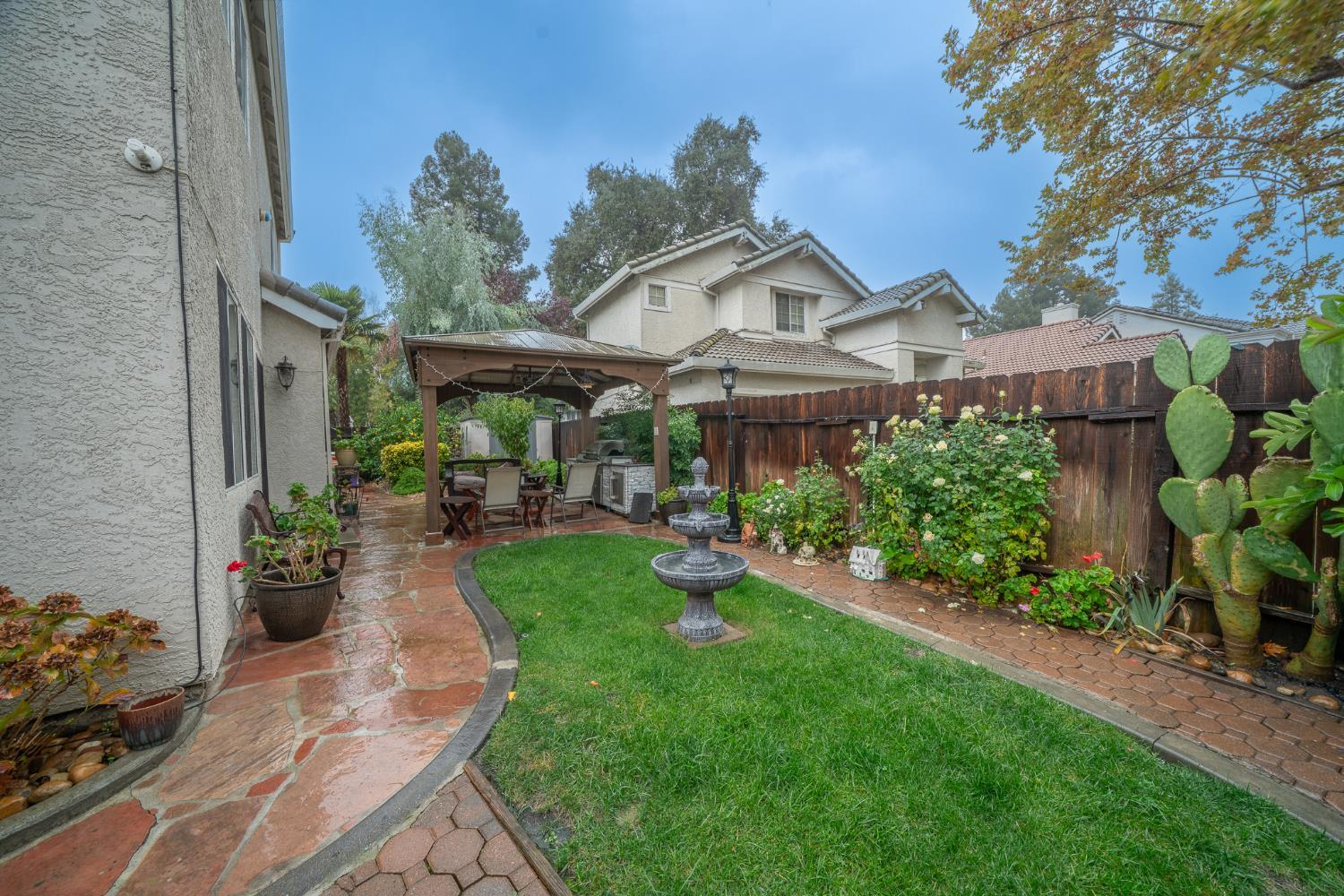 Stockton, California, 95209, United States, 3 Bedrooms Bedrooms, ,3 BathroomsBathrooms,Residential,For Sale,1992434