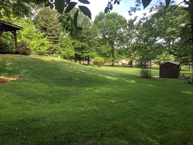 Chester, West Virginia, 26034, United States, 4 Bedrooms Bedrooms, ,3 BathroomsBathrooms,Residential,For Sale,1974553