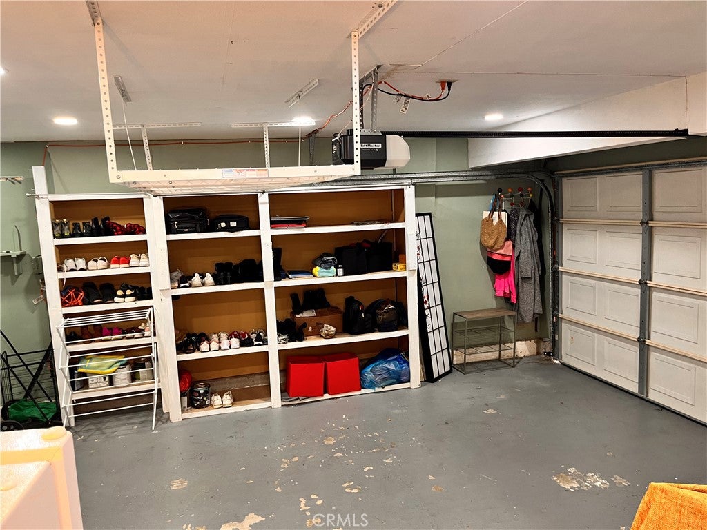 Canyon Country, California, 91351, United States, 3 Bedrooms Bedrooms, ,2 BathroomsBathrooms,Residential,For Sale,2006258