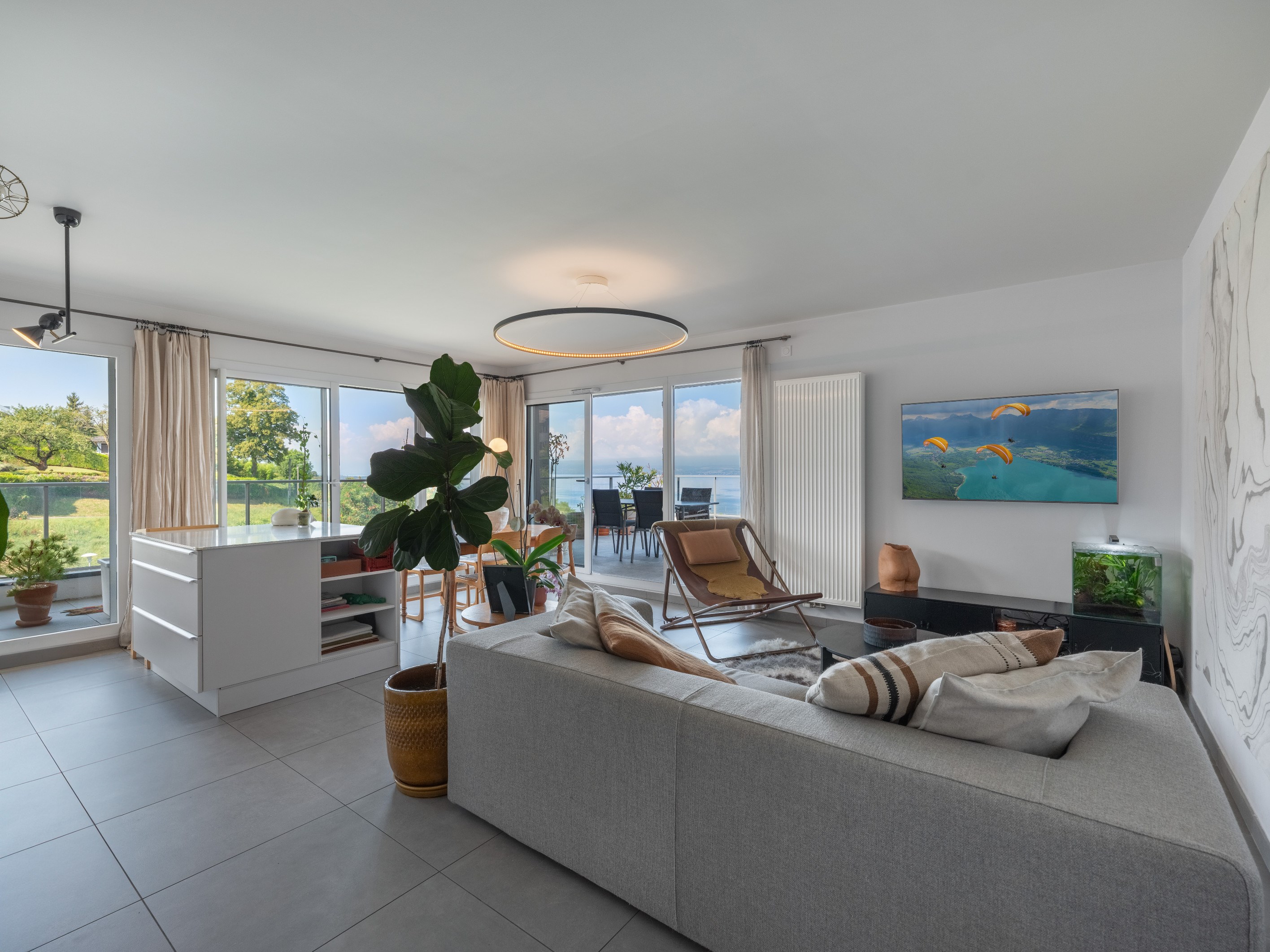  Evian, Top floor 3-bedroom apartment of 80 sq.m, panoramic view on the lake. - 物件實景