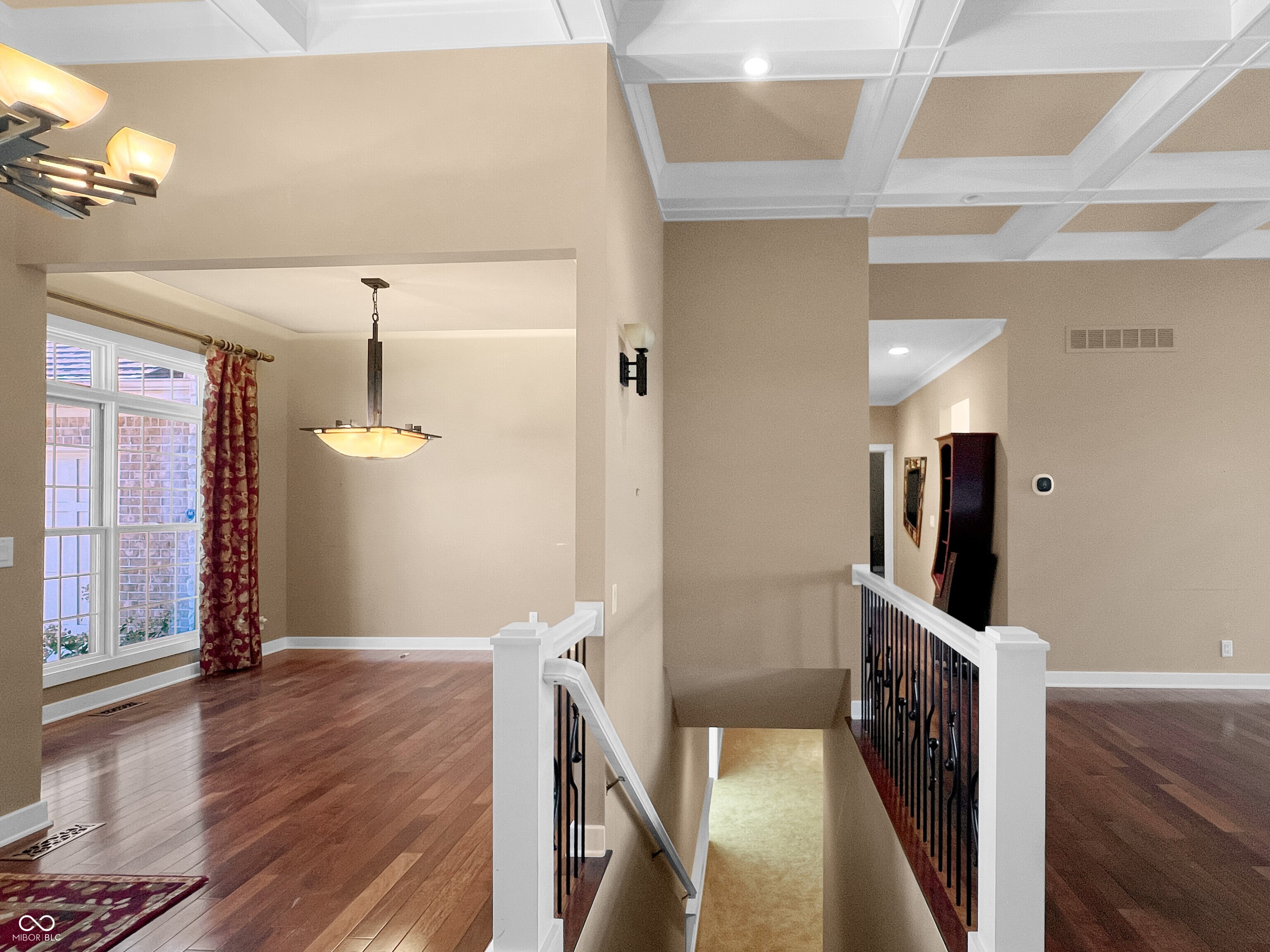 Columbus, Indiana, 47201, United States, 3 Bedrooms Bedrooms, ,3 BathroomsBathrooms,Residential,For Sale,1977125