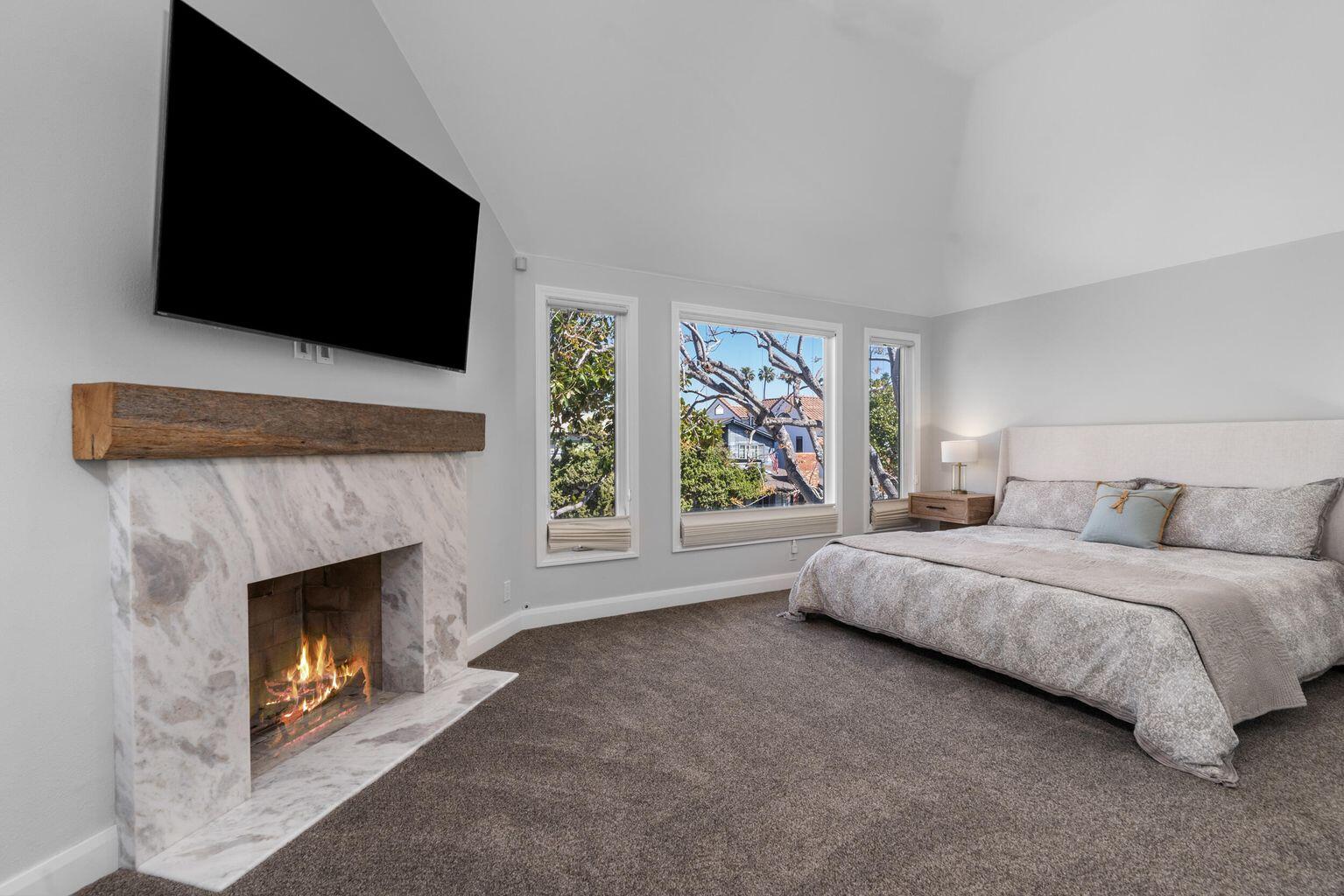 Newport Beach, California, 92661, United States, 4 Bedrooms Bedrooms, ,4 BathroomsBathrooms,Residential,For Sale,1849950