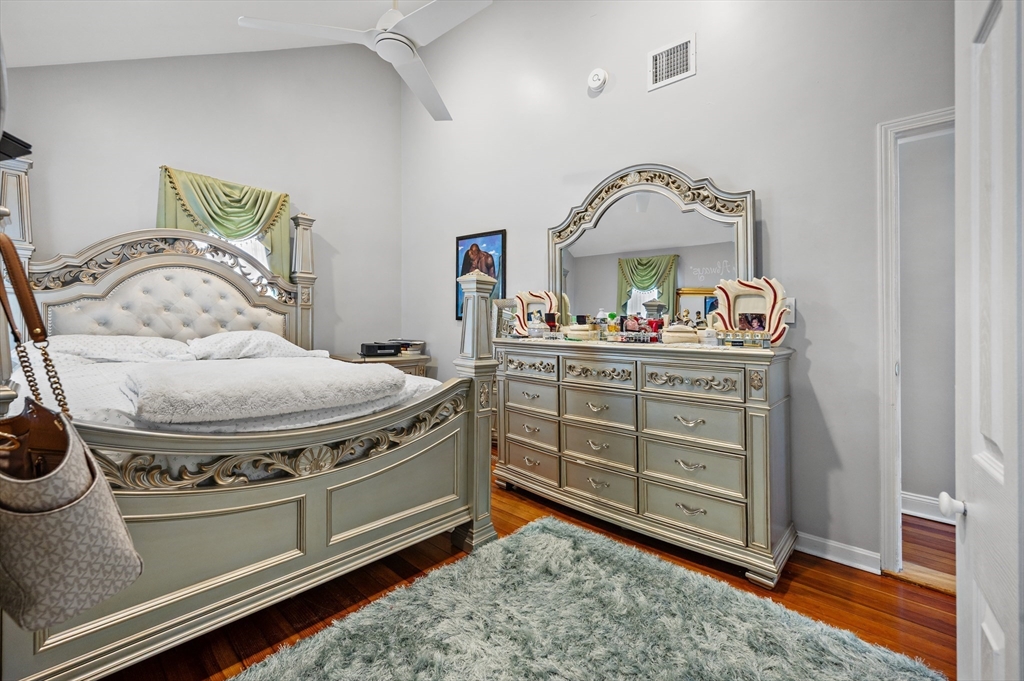 Randolph, Massachusetts, 02368, United States, 3 Bedrooms Bedrooms, ,3 BathroomsBathrooms,Residential,For Sale,1901810