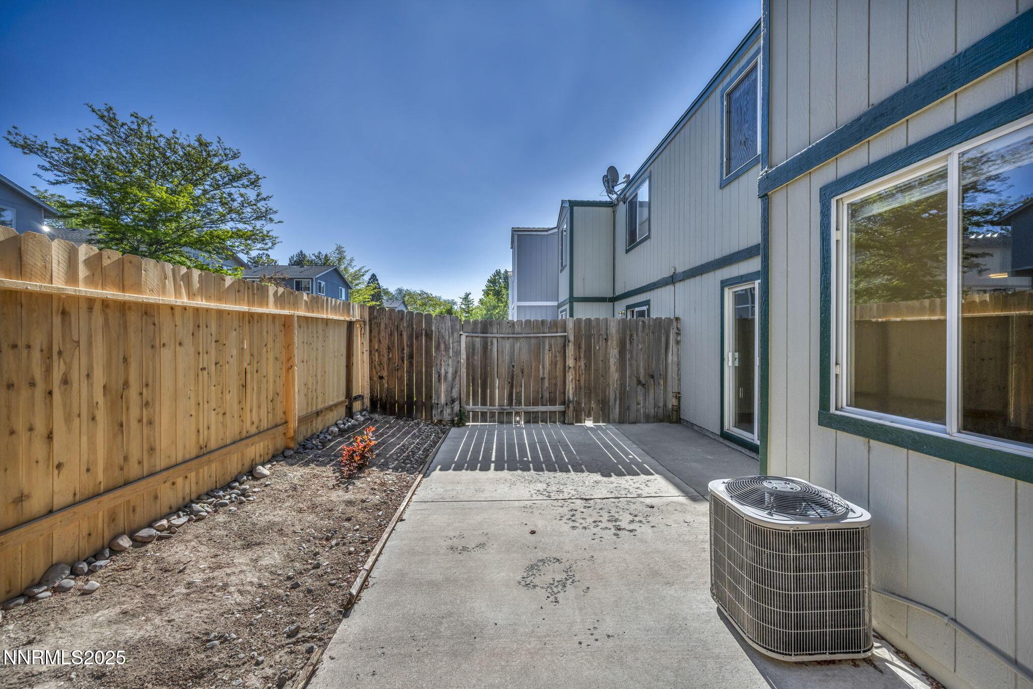 Carson City, Nevada, 89701, United States, ,Residential,For Sale,1826938