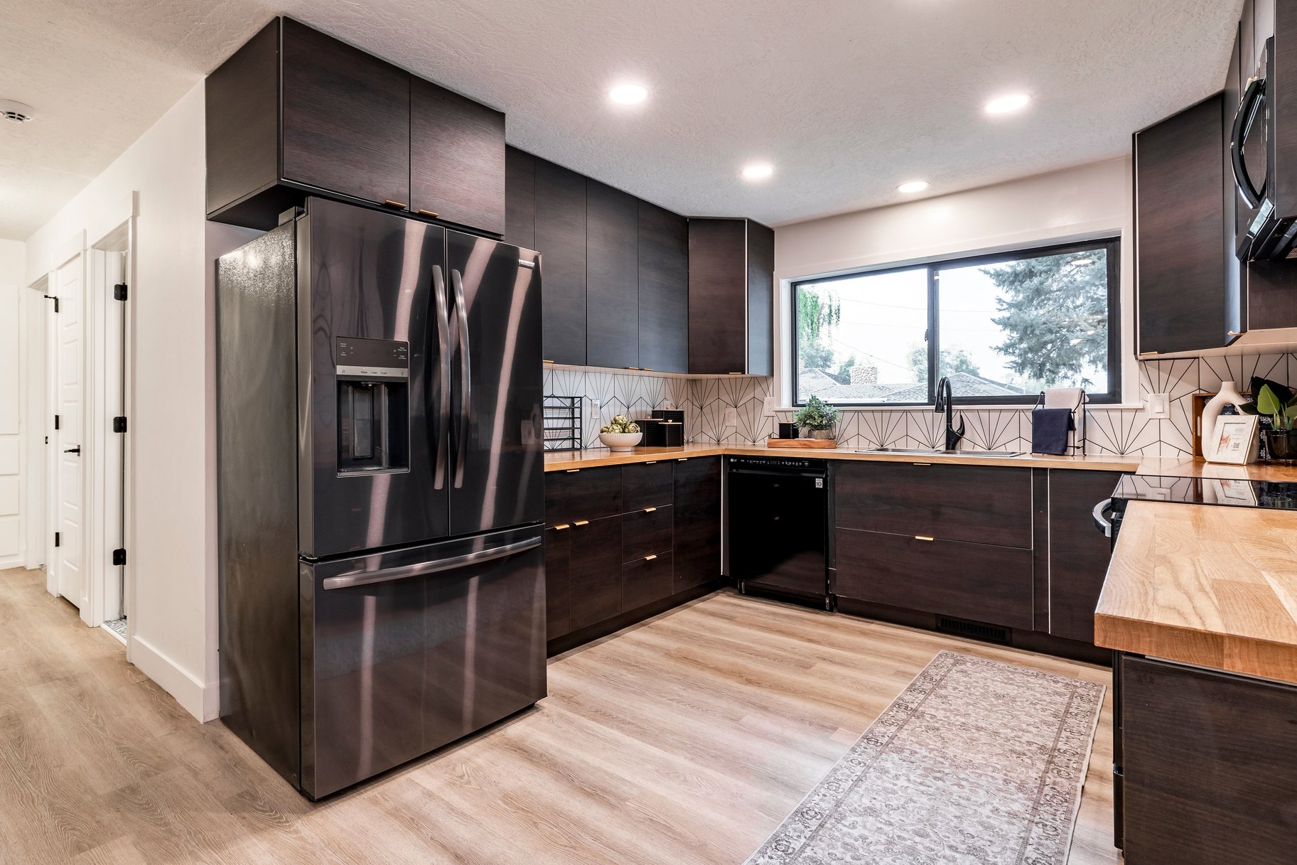  Private 0.34-Acre Modern Murray Rambler - 物件實景