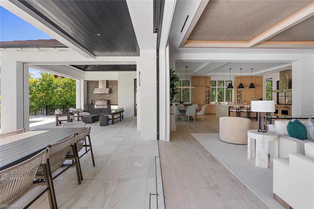 Naples, Florida, 34102, United States, 4 Bedrooms Bedrooms, ,6 BathroomsBathrooms,Residential,For Sale,2003055