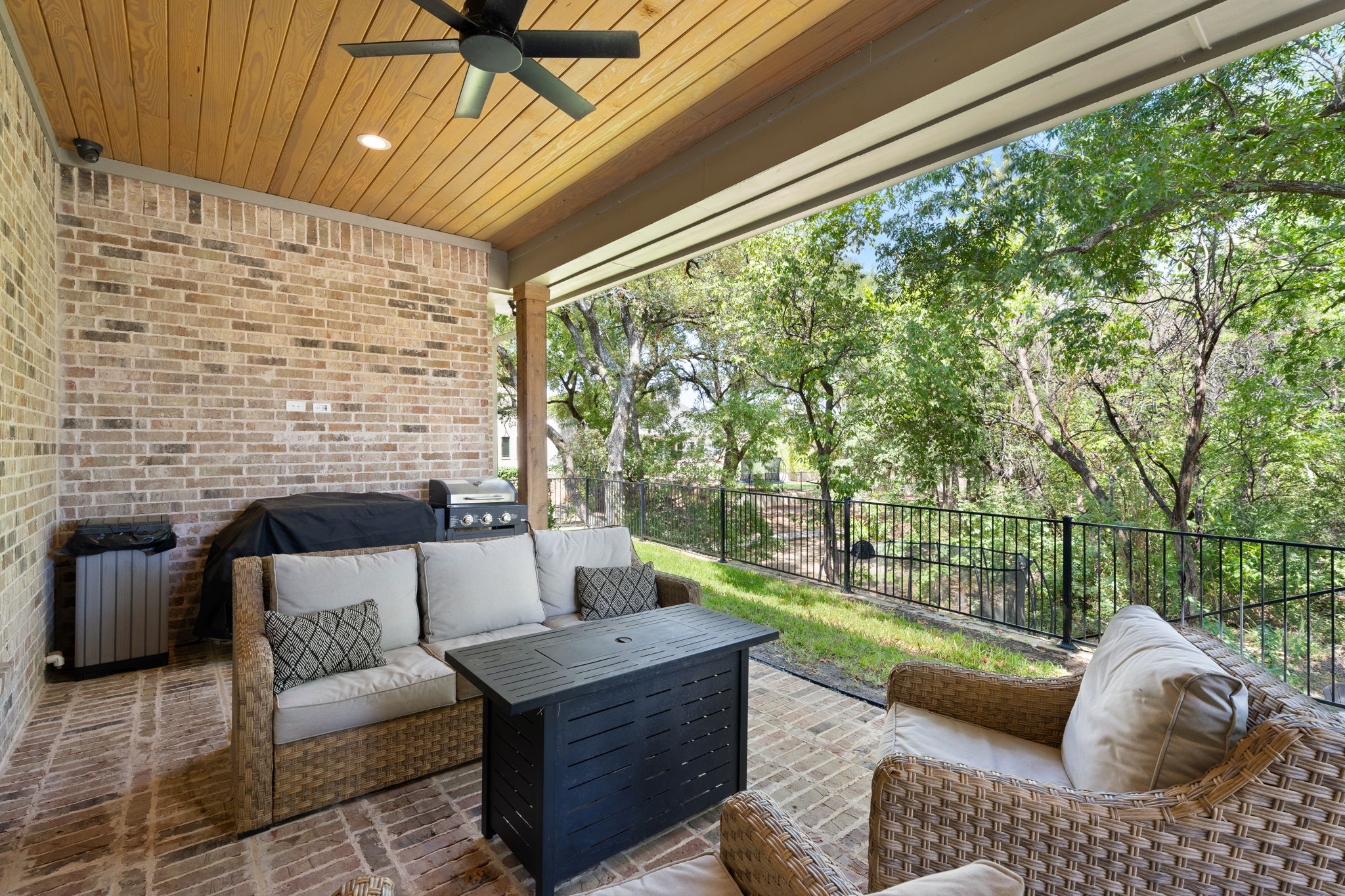  477 Stone Canyon Drive, Sunnyvale, TX, 75182 - 物件實景