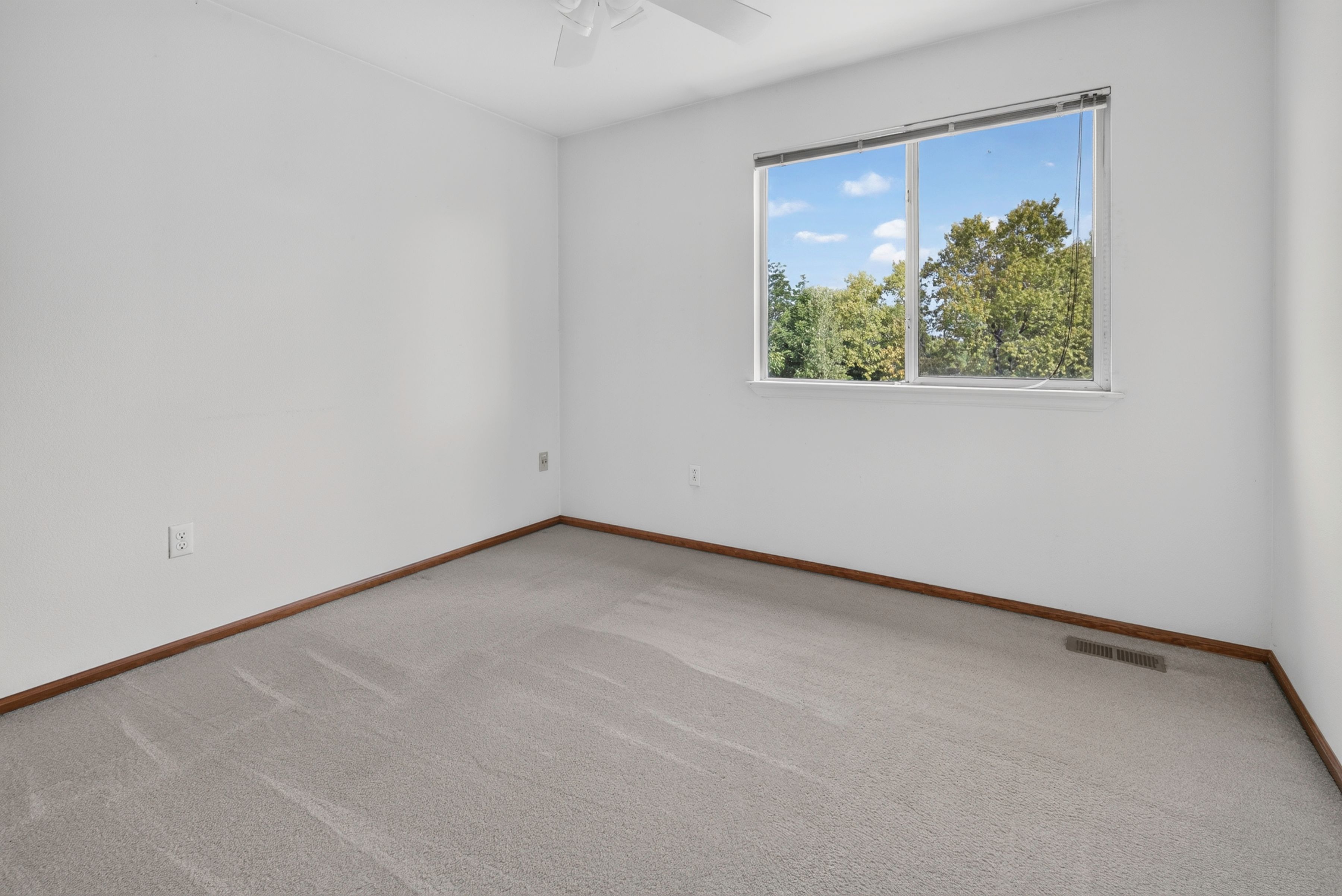  Lovingly Maintained Home in the Highly Sought-After Hunters Glen Community - 物件實景