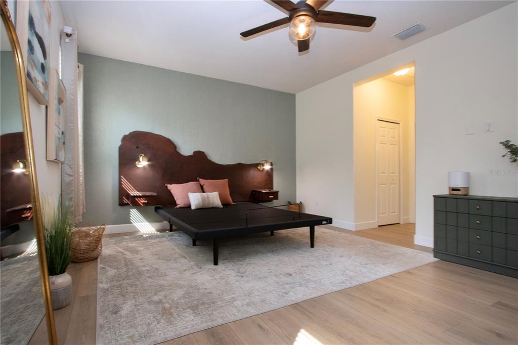 Bradenton, Florida, 34212, United States, 4 Bedrooms Bedrooms, ,3 BathroomsBathrooms,Residential,For Sale,1829585