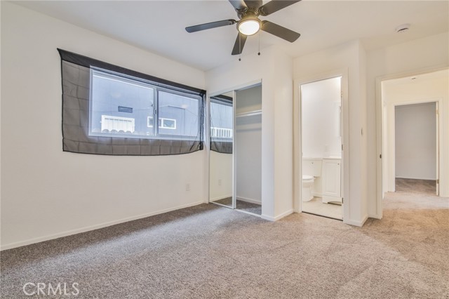 Los Angeles, California, 90003, United States, 5 Bedrooms Bedrooms, ,Residential,For Sale,1889512