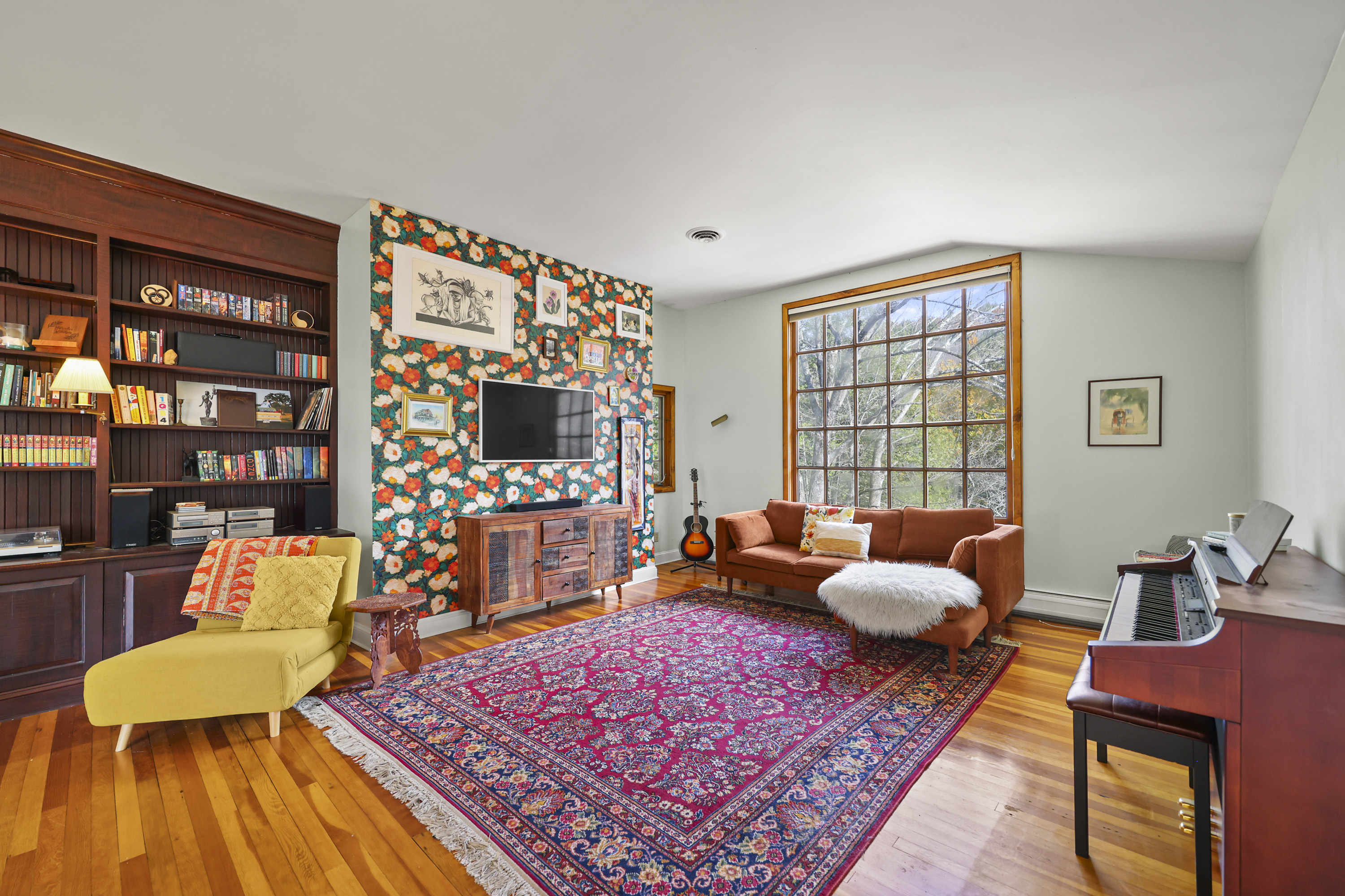  This Property Embodies the Berkshire Charm, History, and Natural Beauty - 物件實景