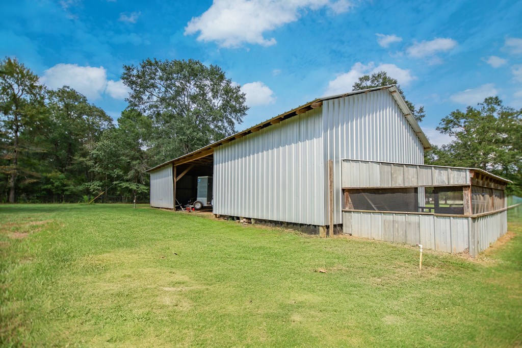 Huntington, Texas, 75949, United States, 4 Bedrooms Bedrooms, ,3 BathroomsBathrooms,Residential,For Sale,2009235