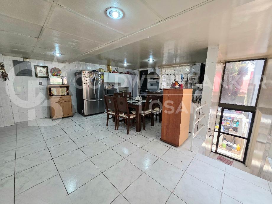 Atizapán de Zaragoza, Estado de méxico, 52995, Mexico, 3 Bedrooms Bedrooms, ,4 BathroomsBathrooms,Residential,For Sale,1926035