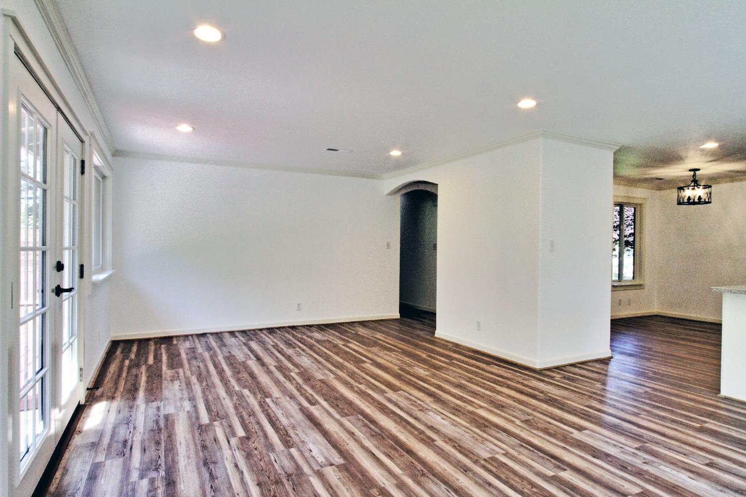 Auburn, California, 95602, United States, 3 Bedrooms Bedrooms, ,2 BathroomsBathrooms,Residential,For Sale,2034391