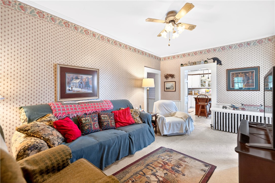 Scenery Hill, Pennsylvania, 15360, United States, 4 Bedrooms Bedrooms, ,2 BathroomsBathrooms,Residential,For Sale,2044071
