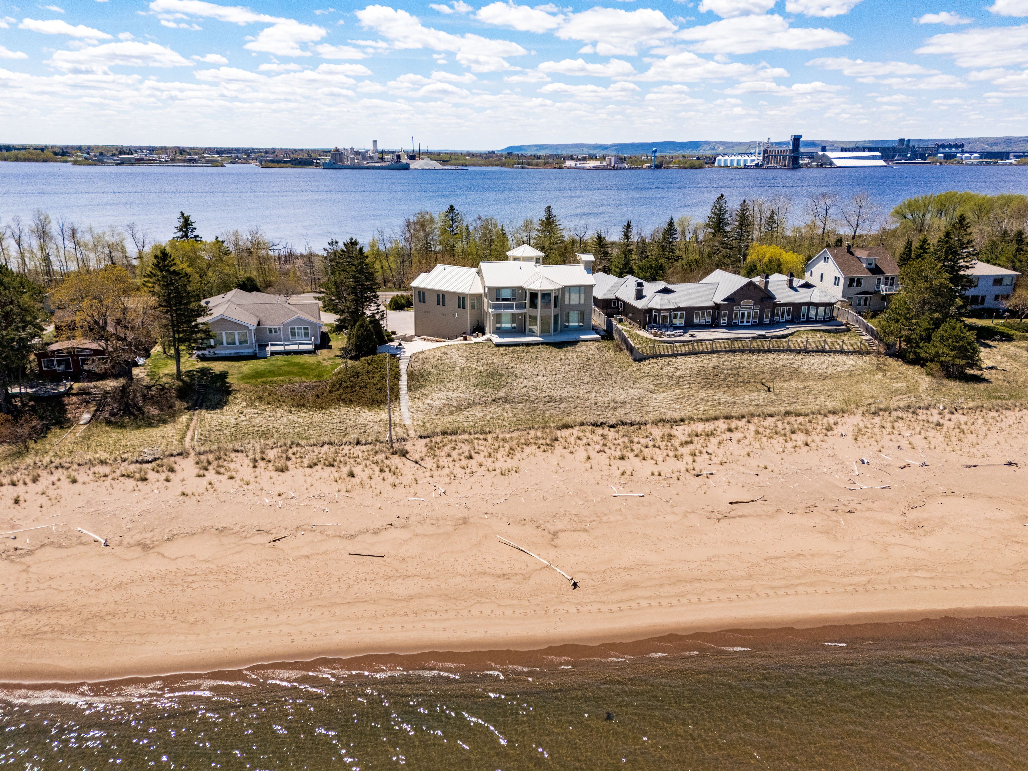  Lake Superior Legacy Beach House - 物件實景