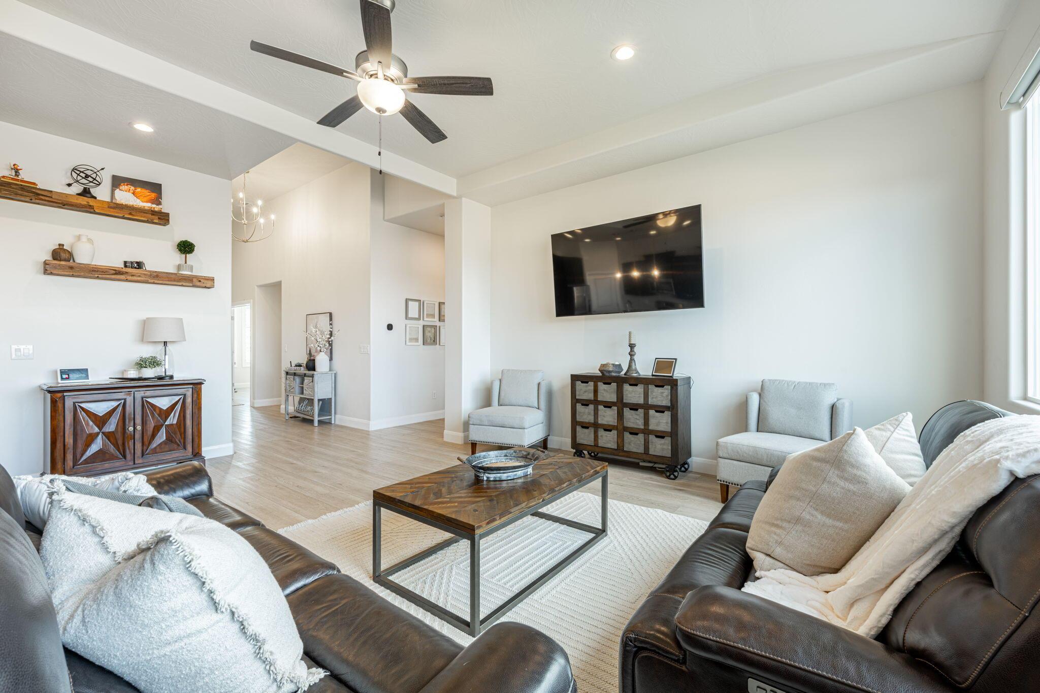 Washington, Utah, 84780, United States, 4 Bedrooms Bedrooms, ,2 BathroomsBathrooms,Residential,For Sale,2008144