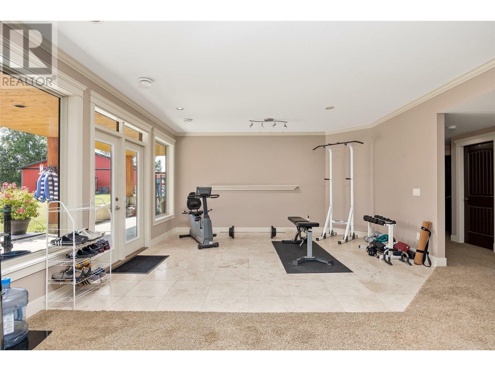 KELOWNA, British Columbia, V1W 4C5, CA, 5 Bedrooms Bedrooms, ,3 BathroomsBathrooms,Residential,For Sale,1883481