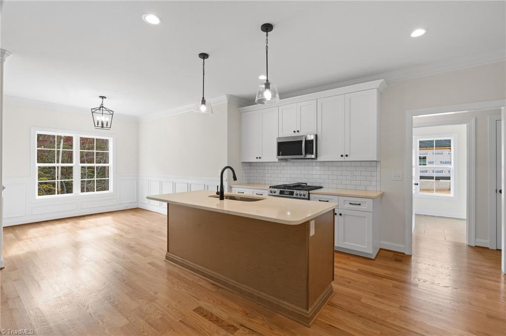 Lexington, North Carolina, 27295, United States, 3 Bedrooms Bedrooms, ,3 BathroomsBathrooms,Residential,For Sale,1840545