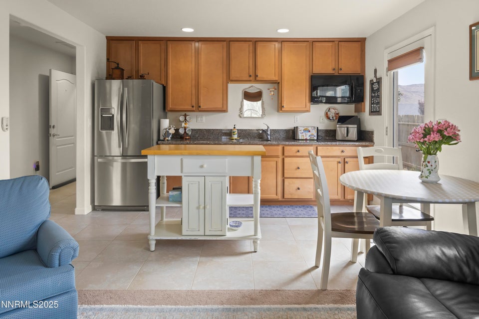 Dayton, Nevada, 89403, United States, 4 Bedrooms Bedrooms, ,3 BathroomsBathrooms,Residential,For Sale,1978349