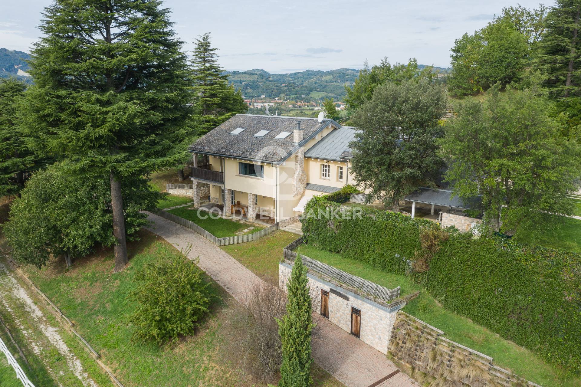 Via Vizzano, Sasso Marconi, Bologna, 40037, IT, 3 Bedrooms Bedrooms, ,5 BathroomsBathrooms,Residential,For Sale,Via Vizzano,1668126