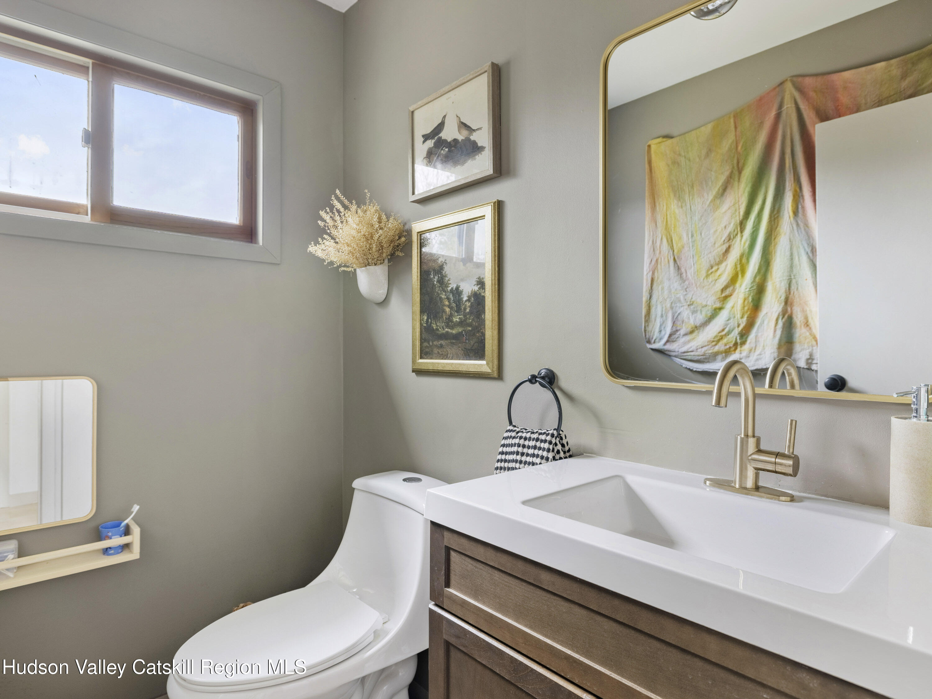 Jewett, New York, 12444, United States, 3 Bedrooms Bedrooms, ,3 BathroomsBathrooms,Residential,For Sale,1996238