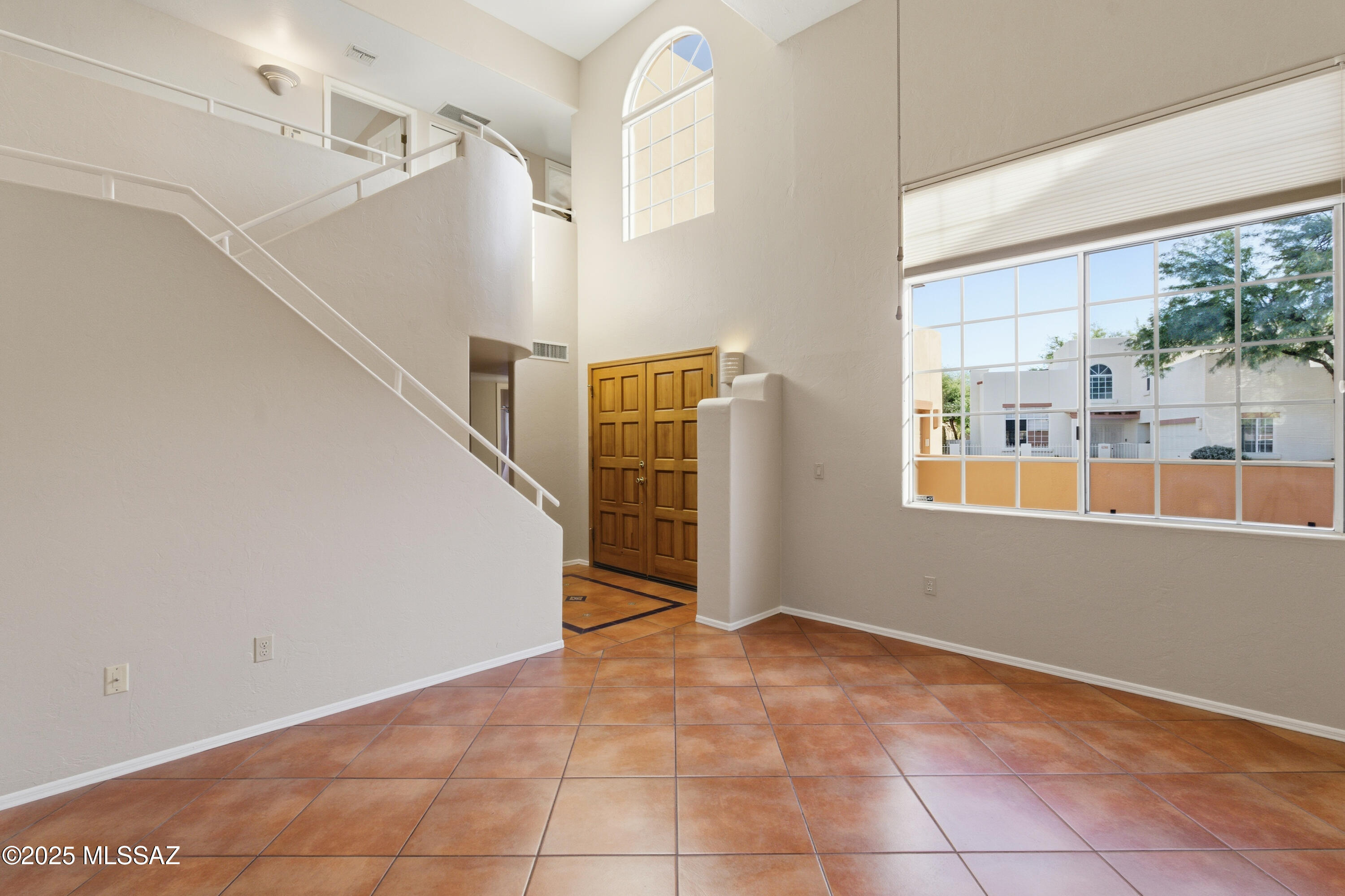 Tucson, Arizona, 85712, United States, 4 Bedrooms Bedrooms, ,3 BathroomsBathrooms,Residential,For Sale,1989179