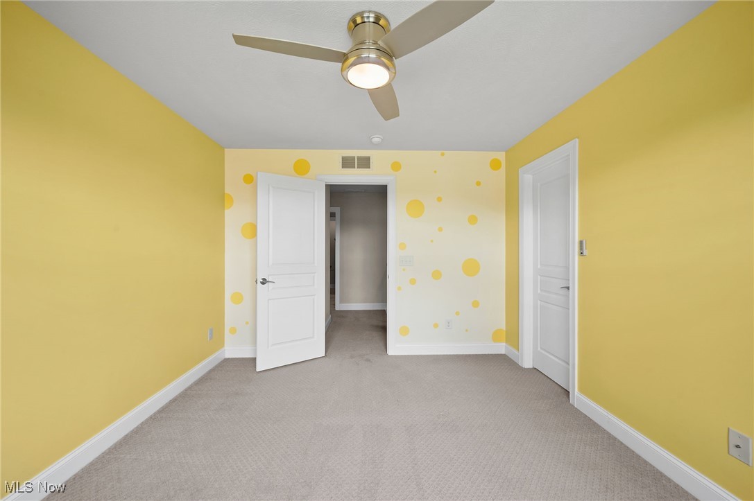 Aurora, Ohio, 44202, United States, 6 Bedrooms Bedrooms, ,5 BathroomsBathrooms,Residential,For Sale,1974965