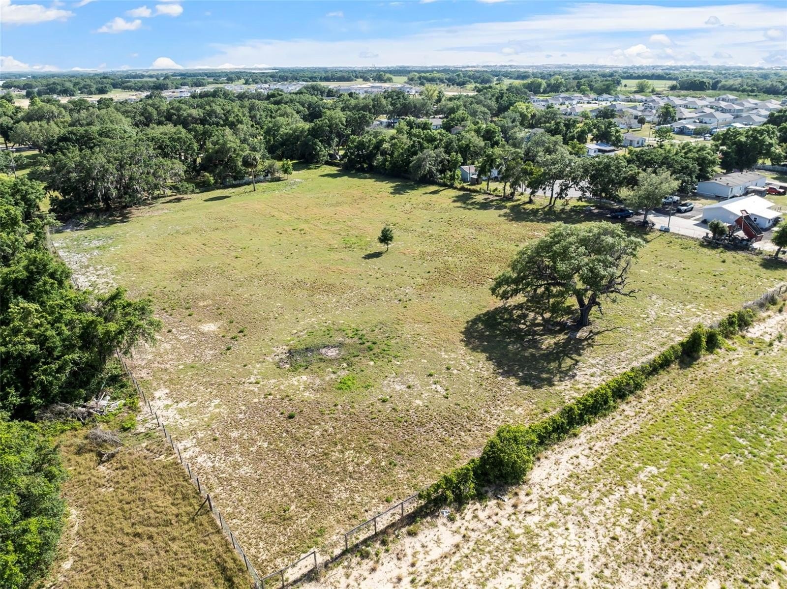 HAINES CITY, Florida, 33844, United States, 4 Bedrooms Bedrooms, ,3 BathroomsBathrooms,Residential,For Sale,1983329