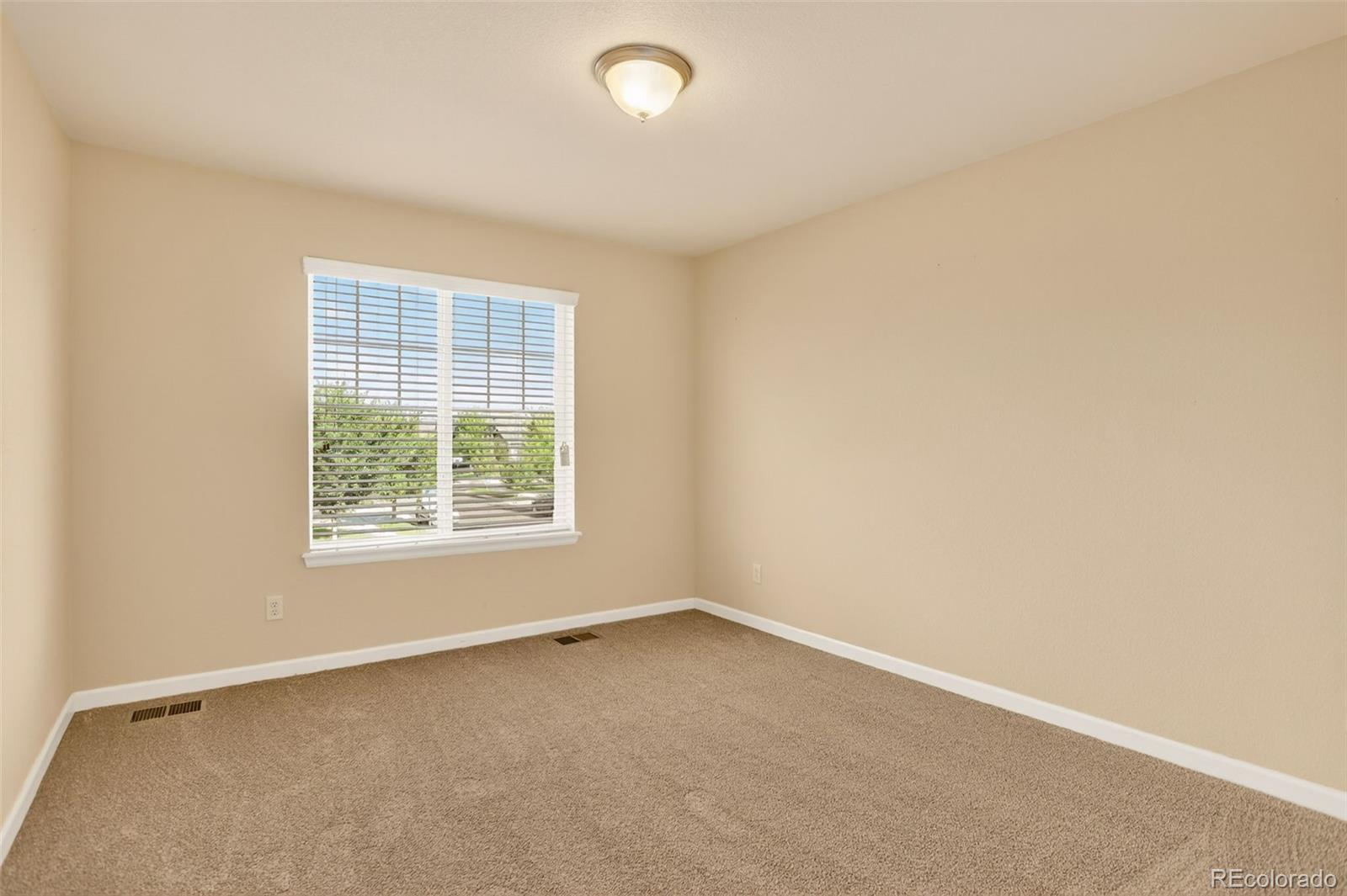 Aurora, Colorado, 80018, United States, 4 Bedrooms Bedrooms, ,3 BathroomsBathrooms,Residential,For Sale,1949801