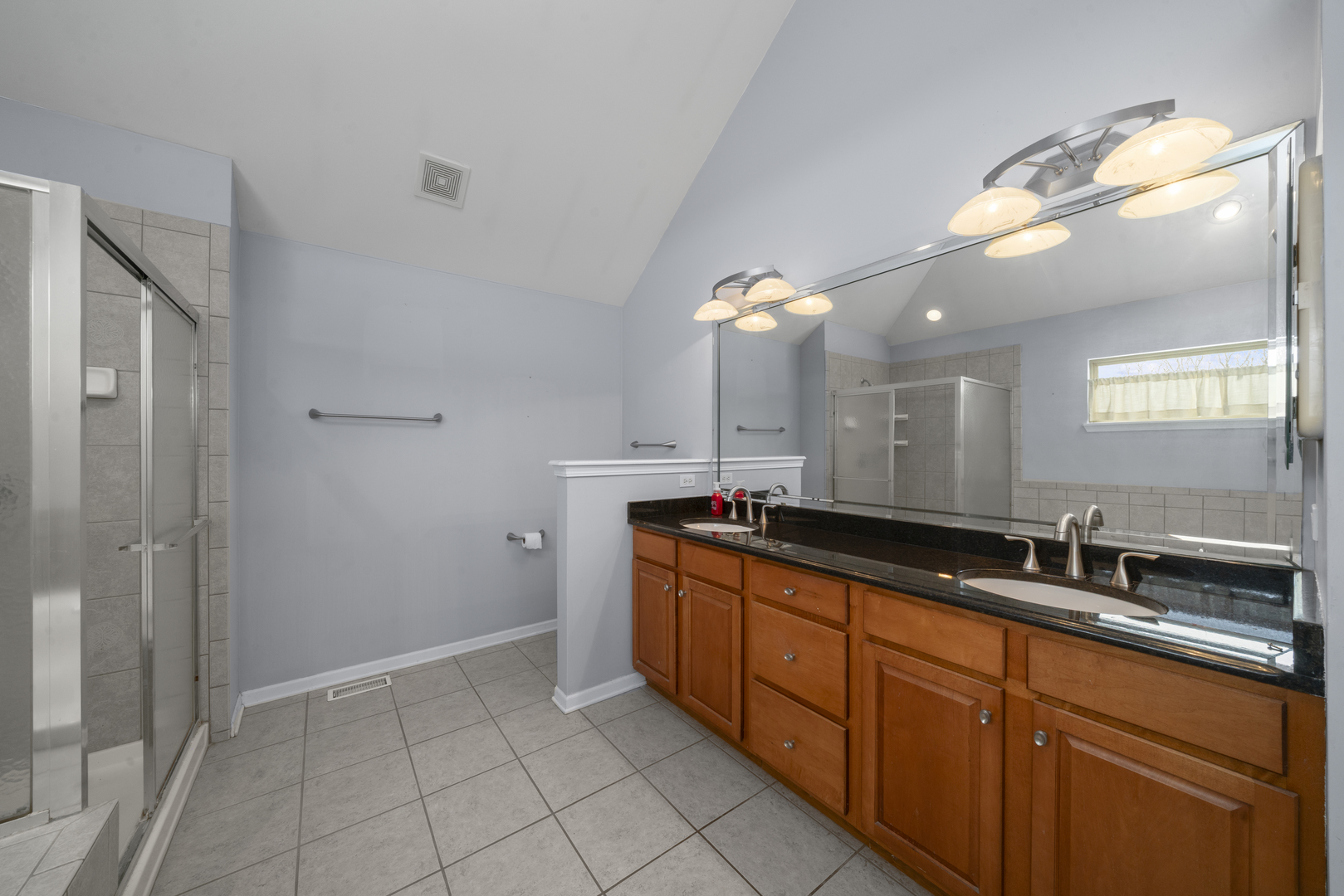 Sugar Grove, Illinois, 60554, United States, 4 Bedrooms Bedrooms, ,4 BathroomsBathrooms,Residential,For Sale,2003228