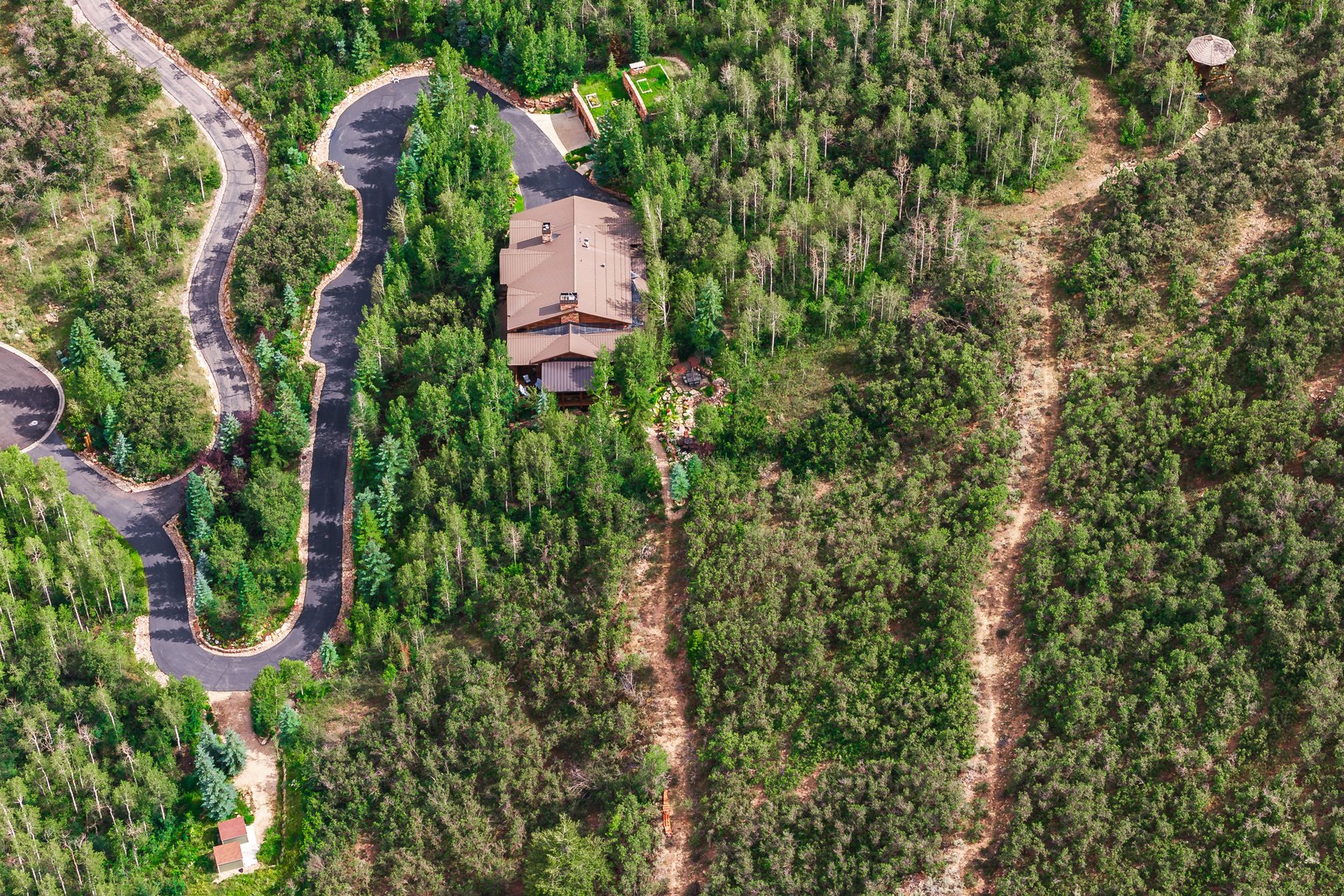  33 ACRE SOULFUL PARK CITY ESTATE WITH GRAND HOME AND GUEST HOUSE - 物件實景