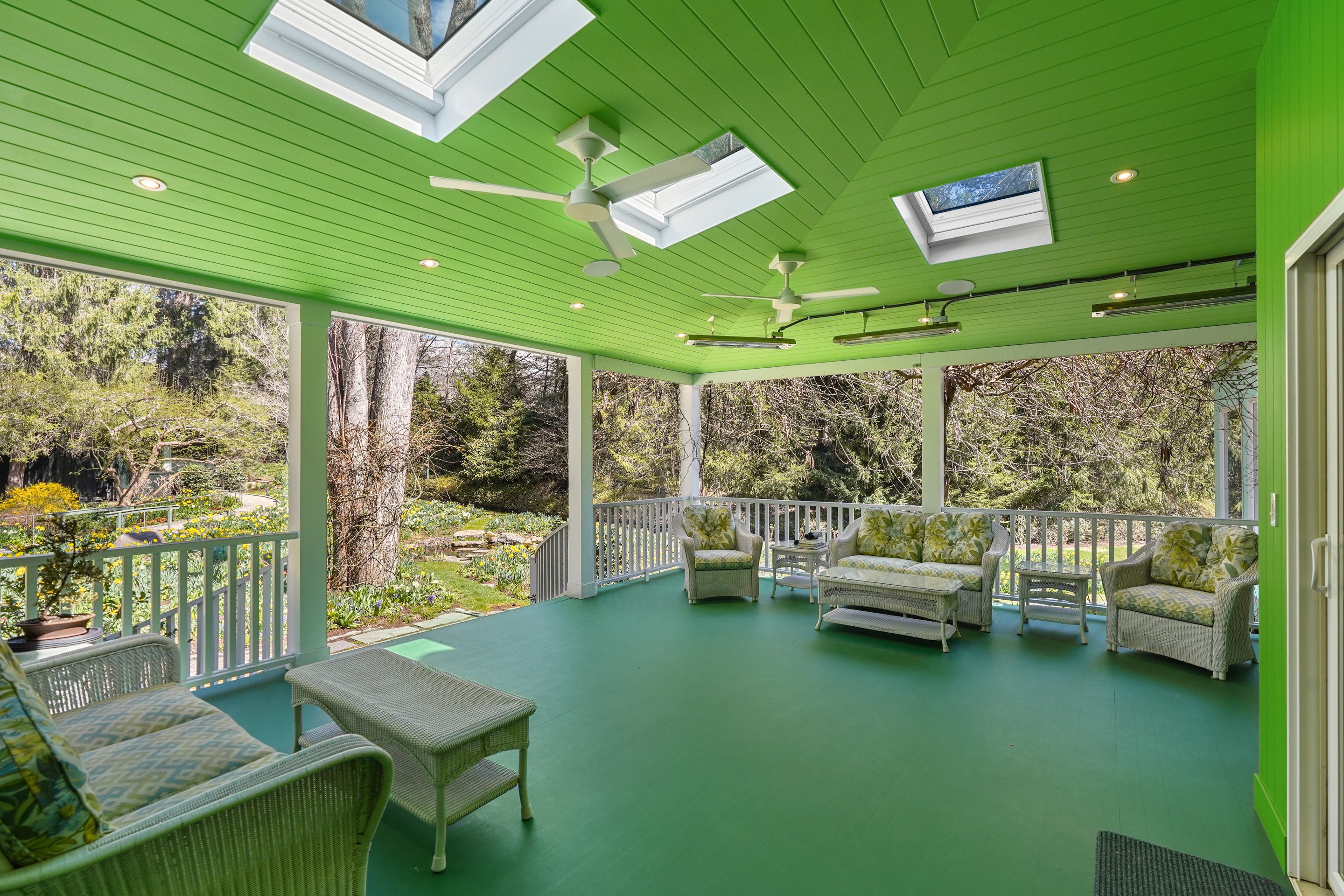  135 & 129 Zaccheus Mead Lane - 物件實景