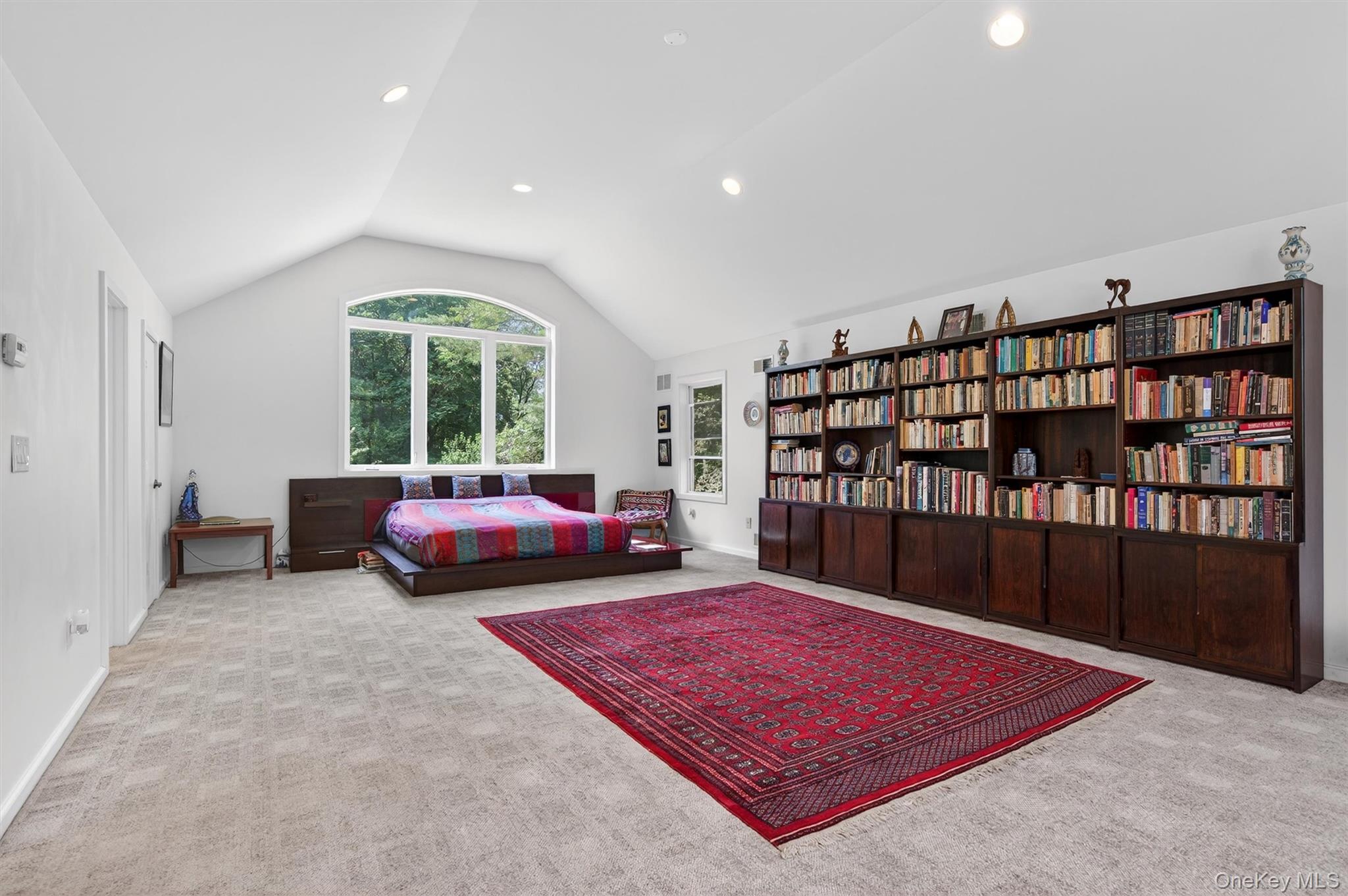 New City, New York, 10956, United States, 4 Bedrooms Bedrooms, ,3 BathroomsBathrooms,Residential,For Sale,2049142