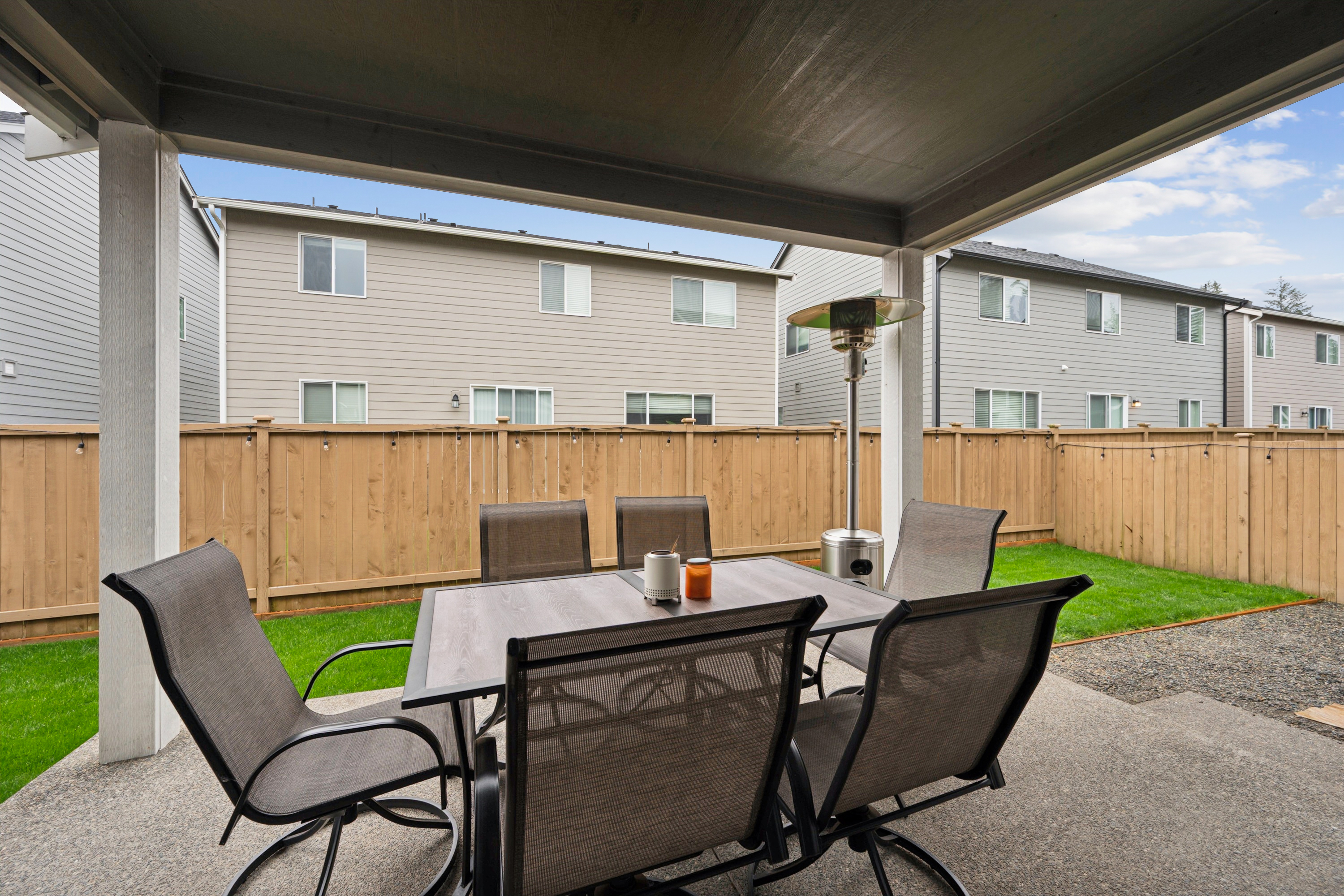  16205 8th Ave E, Spanaway, WA 98387 - 物件實景