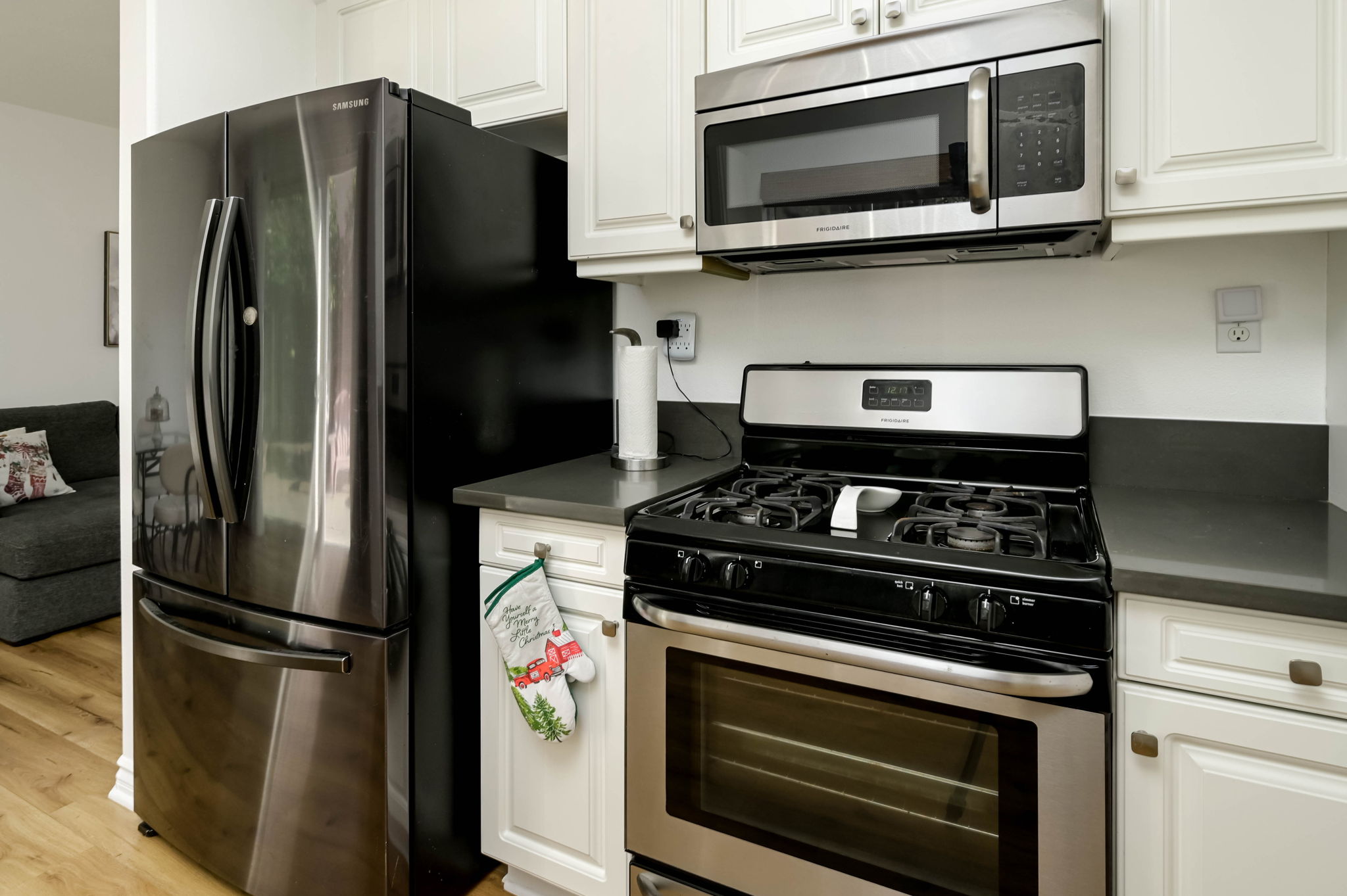 Carson, California, 90745, United States, 3 Bedrooms Bedrooms, ,3 BathroomsBathrooms,Residential,For Sale,2001488