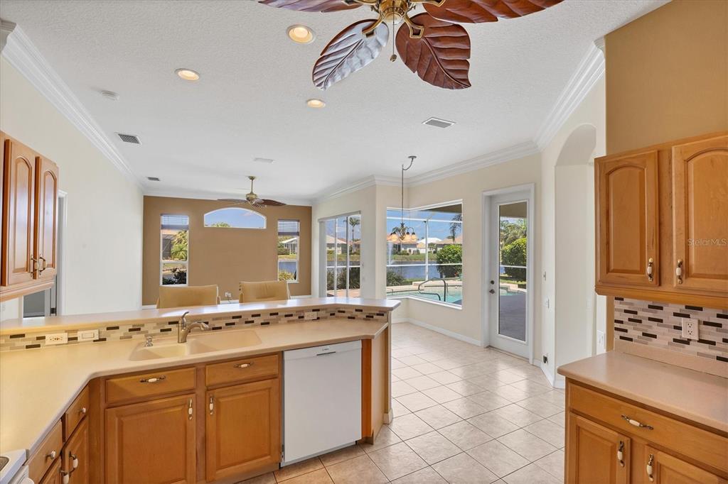 Venice, Florida, 34285, United States, 3 Bedrooms Bedrooms, ,2 BathroomsBathrooms,Residential,For Sale,1960584