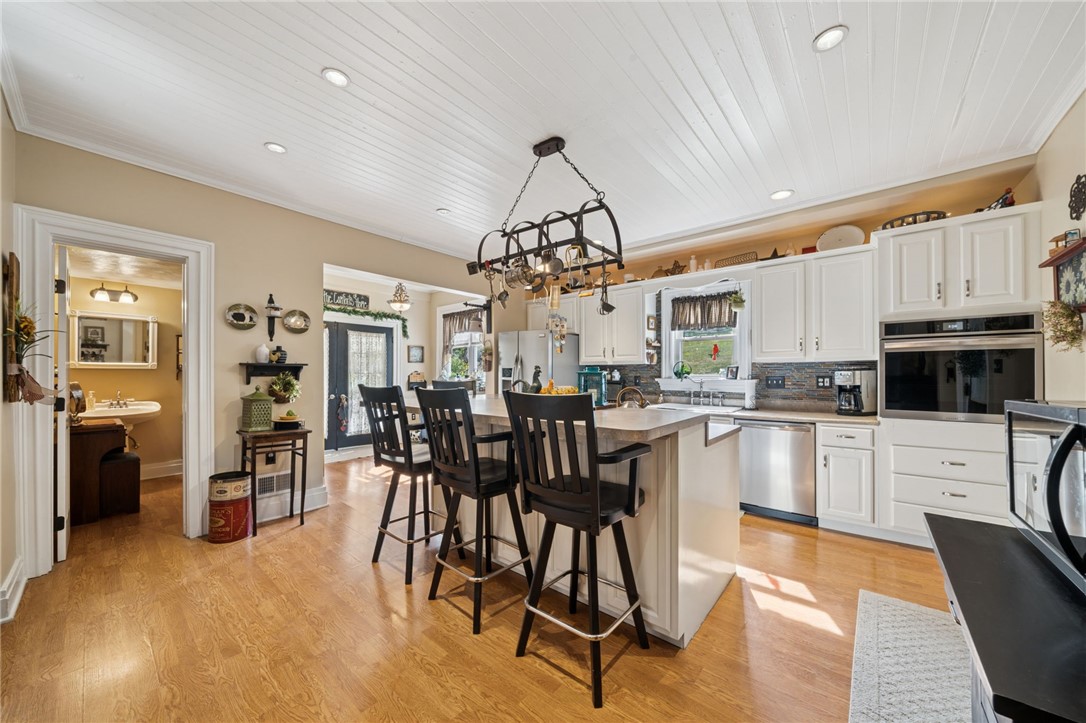 North Huntingdon, Pennsylvania, 15642, United States, 3 Bedrooms Bedrooms, ,3 BathroomsBathrooms,Residential,For Sale,1981401