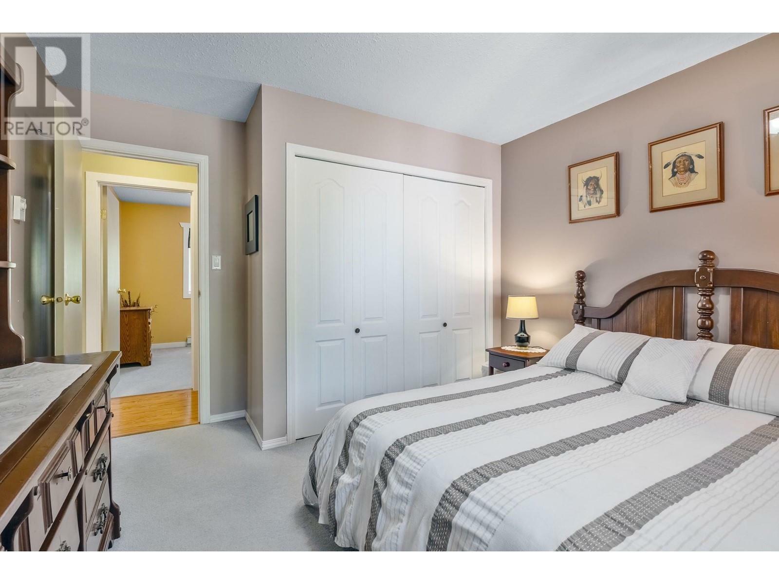 SALMON ARM, British Columbia, V1E 3A4, CA, 4 Bedrooms Bedrooms, ,2 BathroomsBathrooms,Residential,For Sale,1838776
