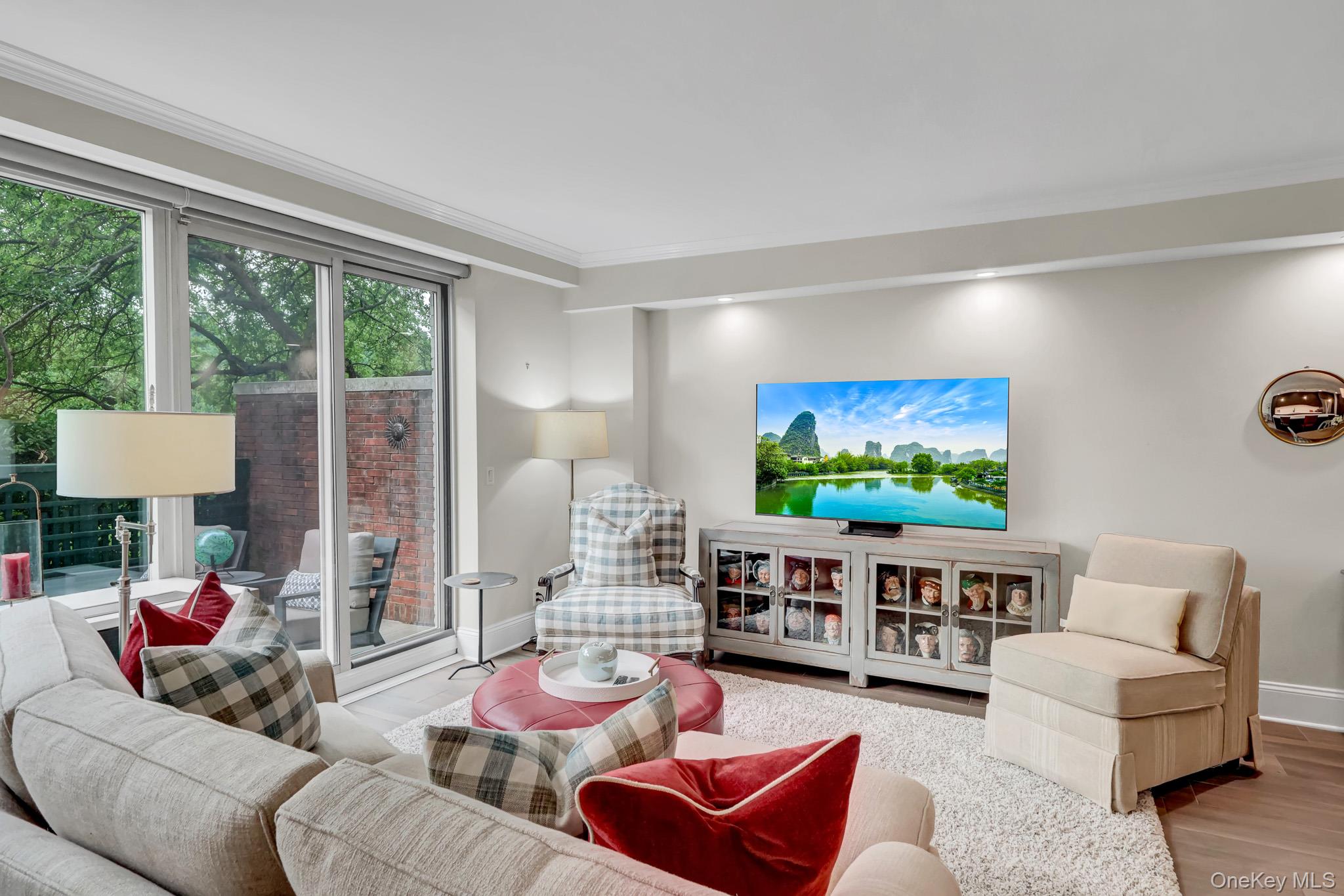  111 Cherry Valley Avenue, Garden City, NY, 11530 - 物件實景
