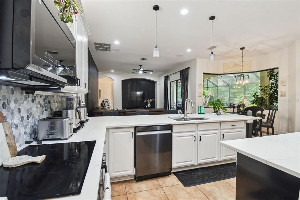 Hudson, Florida, 34669, United States, 4 Bedrooms Bedrooms, ,3 BathroomsBathrooms,Residential,For Sale,1869987