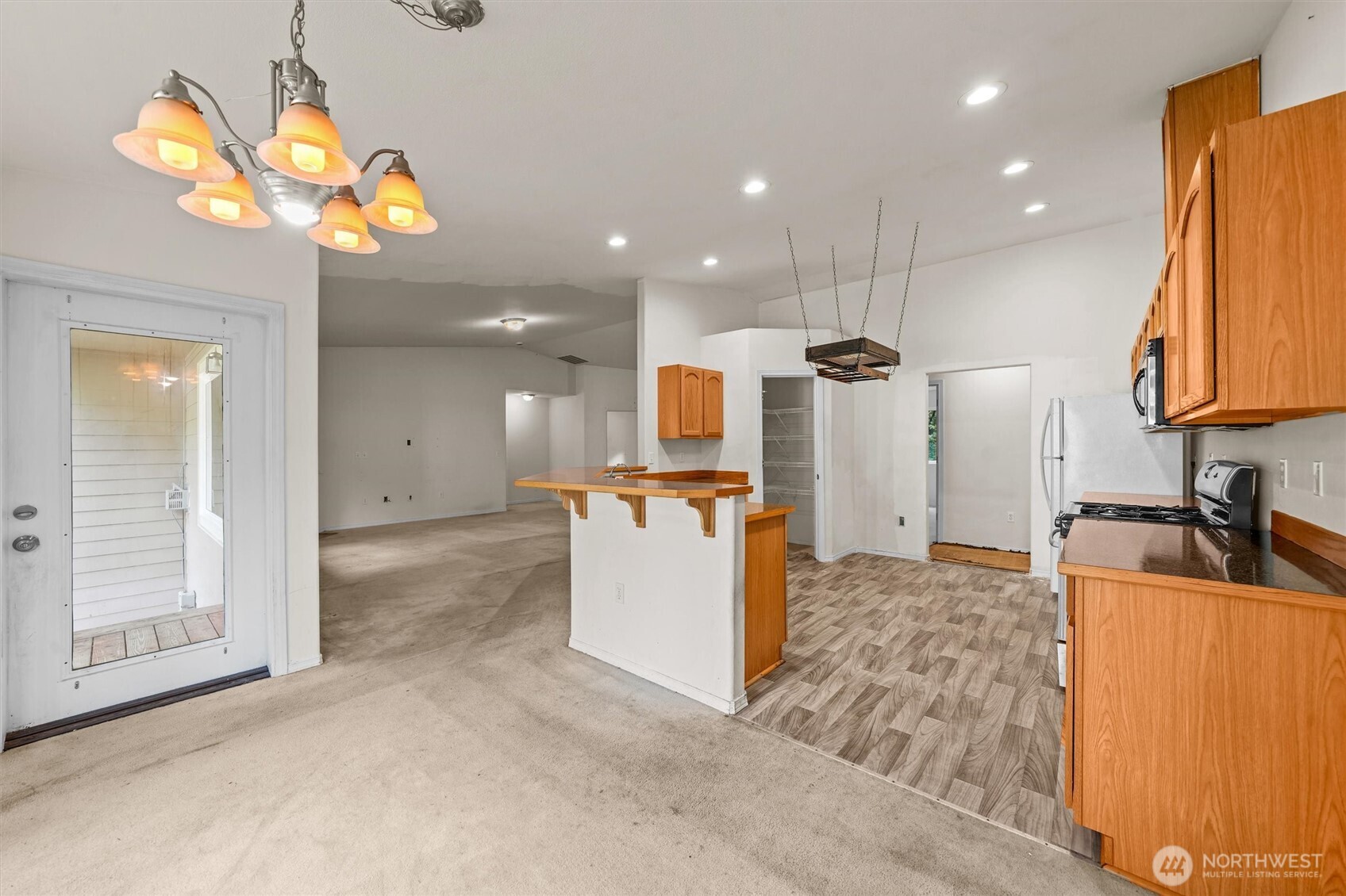 Anderson Island, Washington, 98303, United States, 3 Bedrooms Bedrooms, ,2 BathroomsBathrooms,Residential,For Sale,1998316