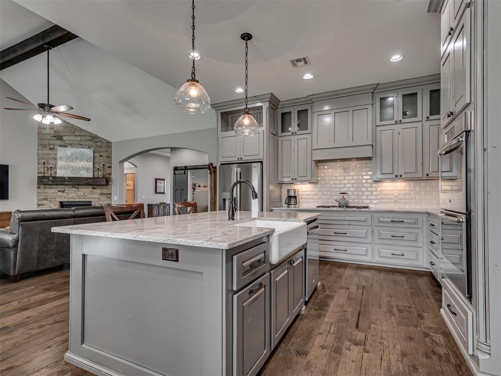 Mustang, Oklahoma, 73064, United States, 4 Bedrooms Bedrooms, ,4 BathroomsBathrooms,Residential,For Sale,1908407
