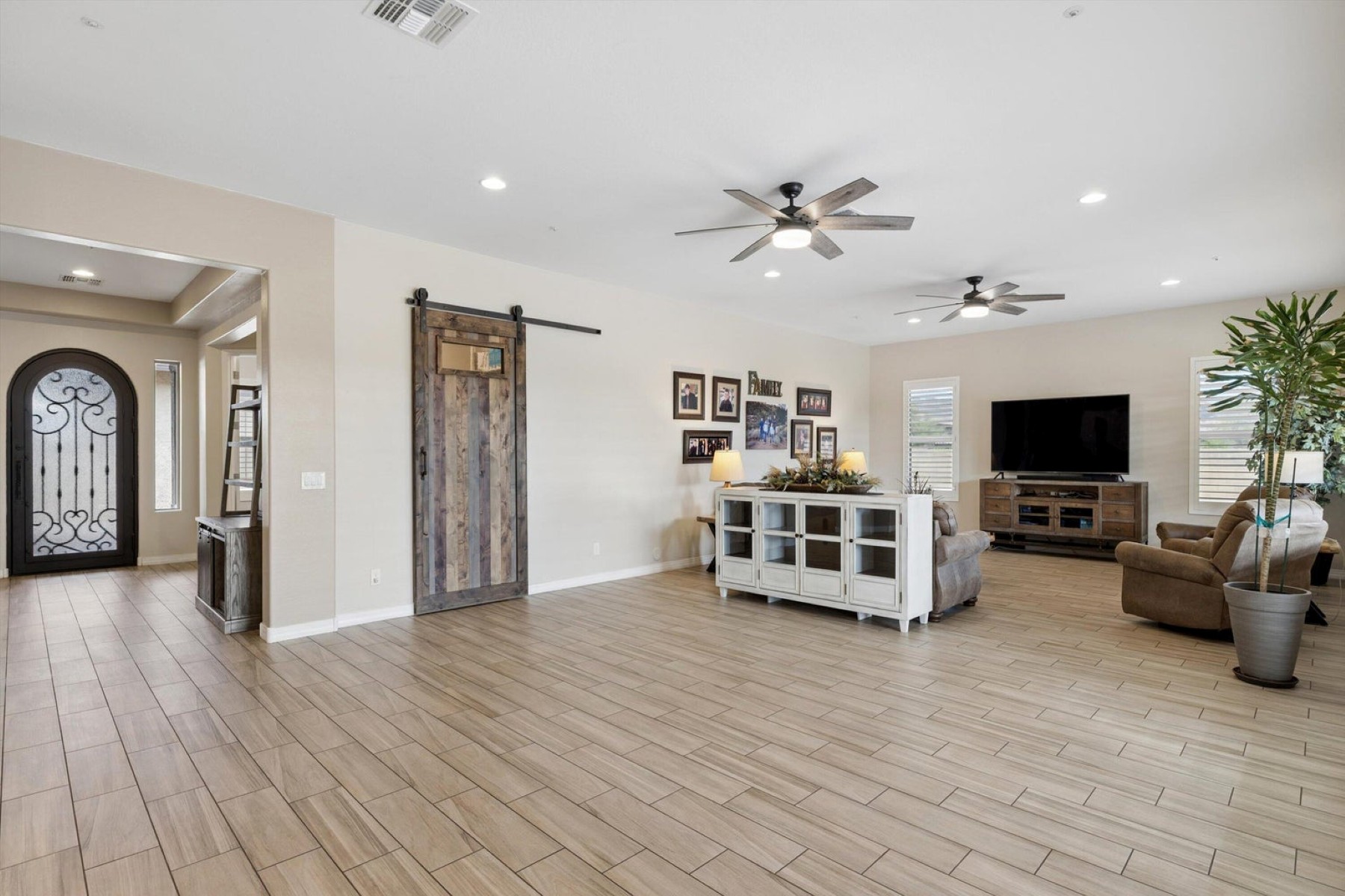  7551 W Saguaro Park Lane  Peoria, AZ - 物件實景