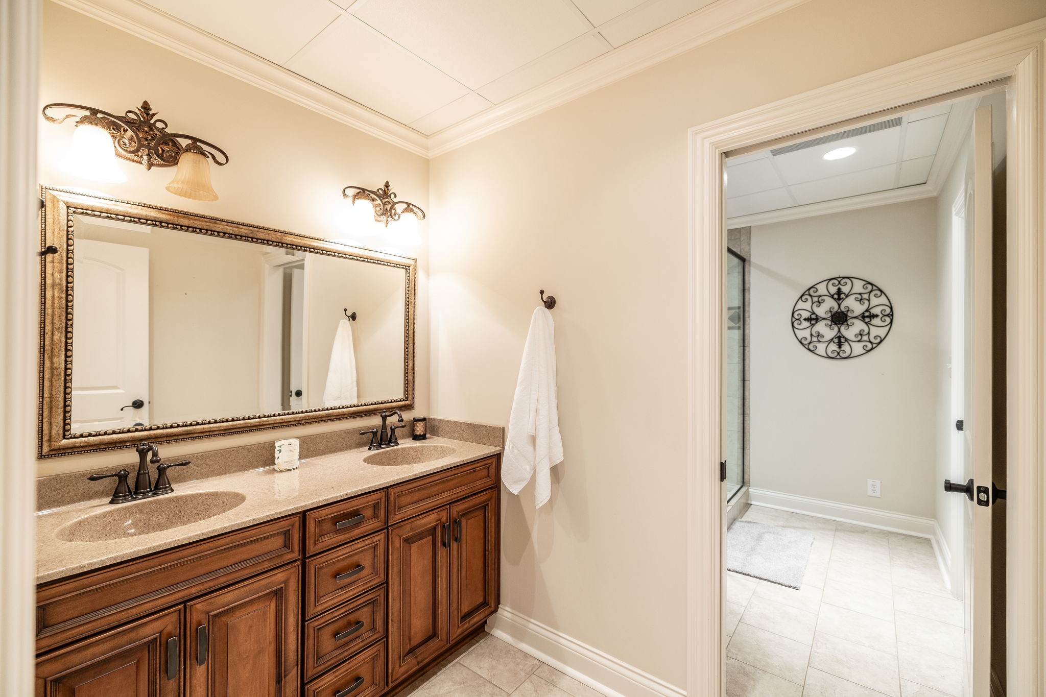 Greenbrier, Tennessee, 37073, United States, 5 Bedrooms Bedrooms, ,6 BathroomsBathrooms,Residential,For Sale,1827902