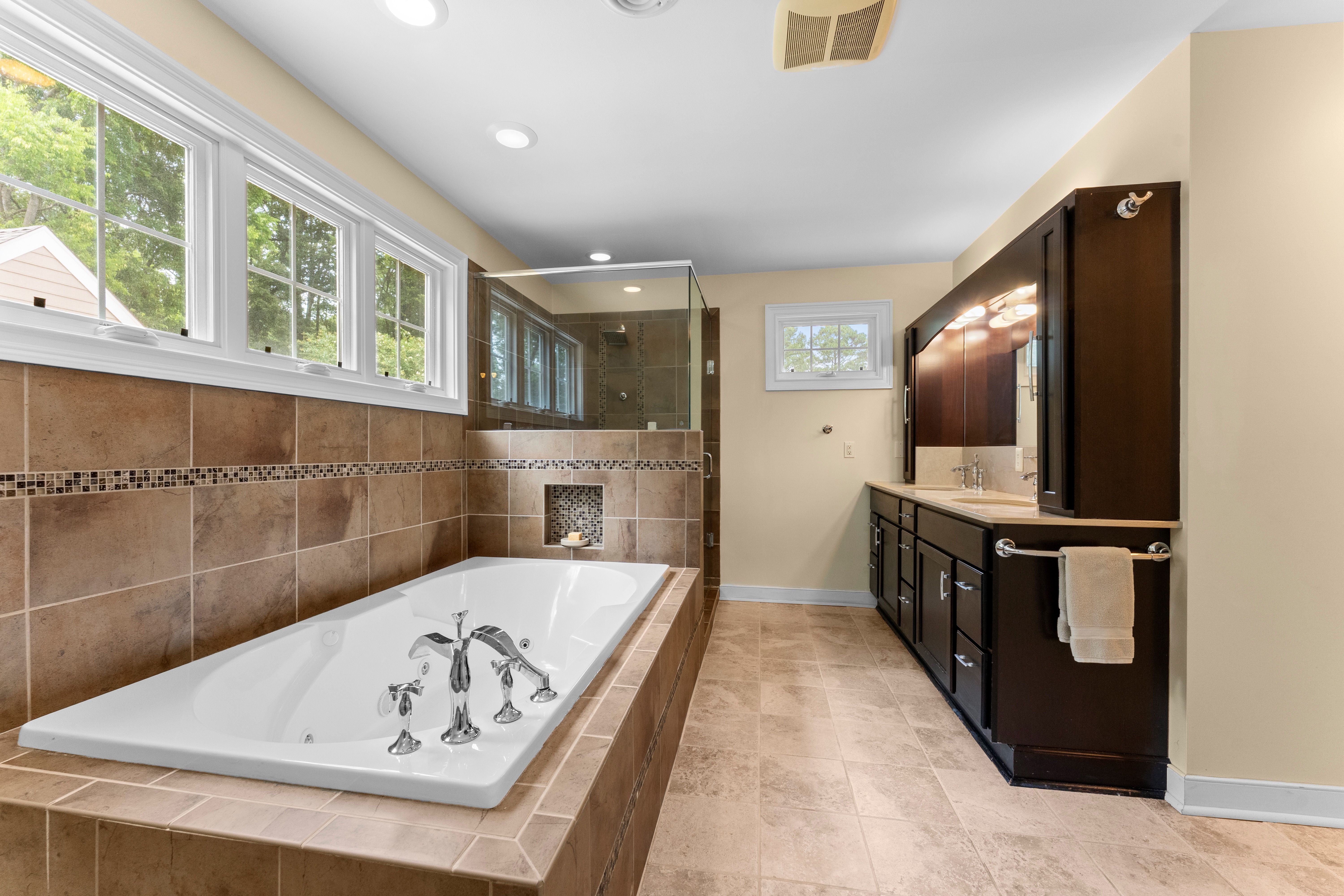  606 Westham Woods Drive, Henrico, VA 23229 - 物件實景