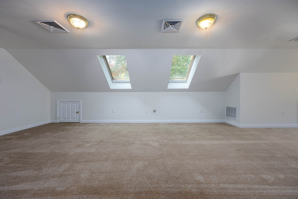 Billerica, Massachusetts, 01862, United States, 3 Bedrooms Bedrooms, ,3 BathroomsBathrooms,Residential,For Sale,1974390