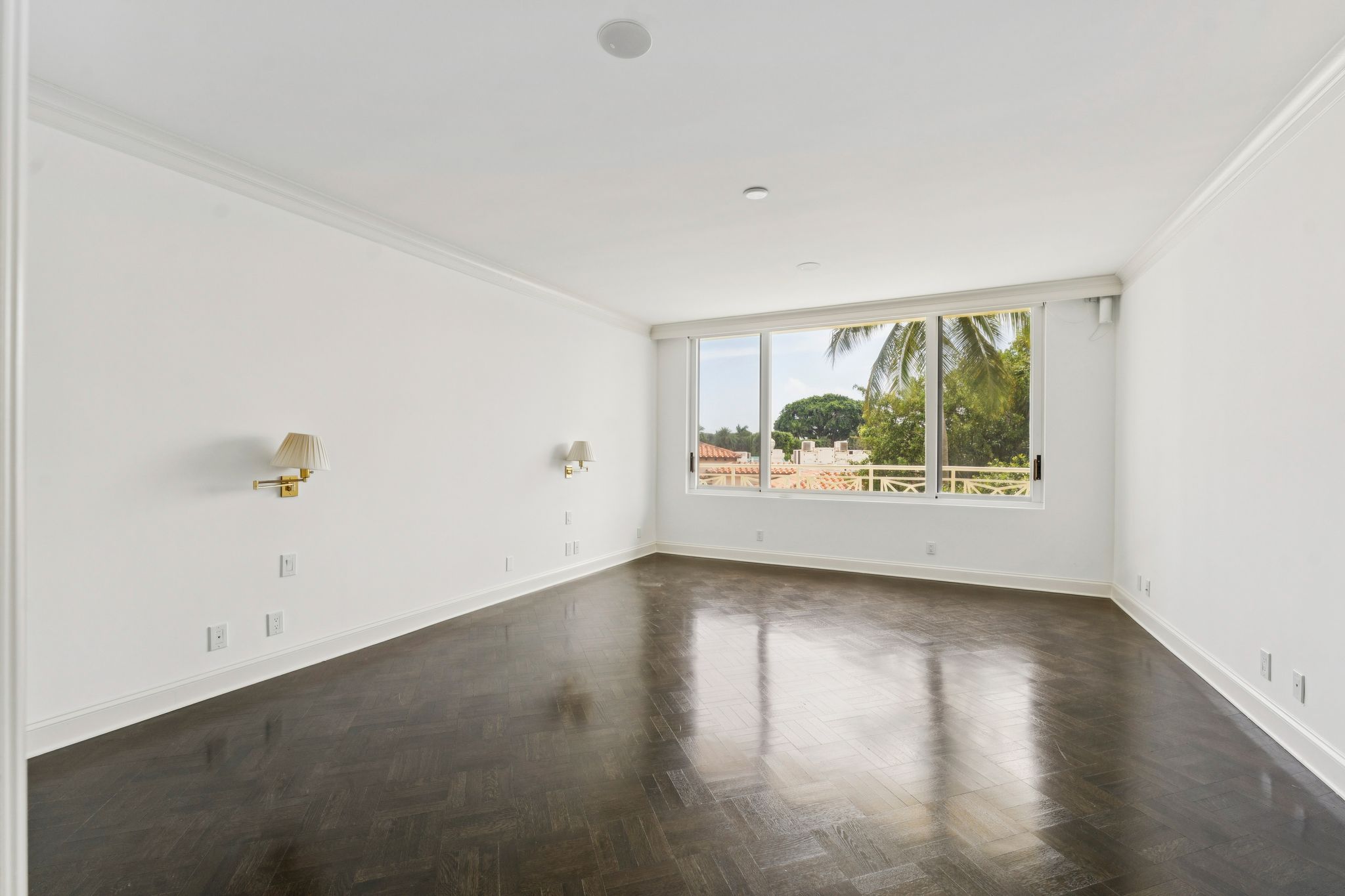  425 Worth Avenue 2F - 物件實景