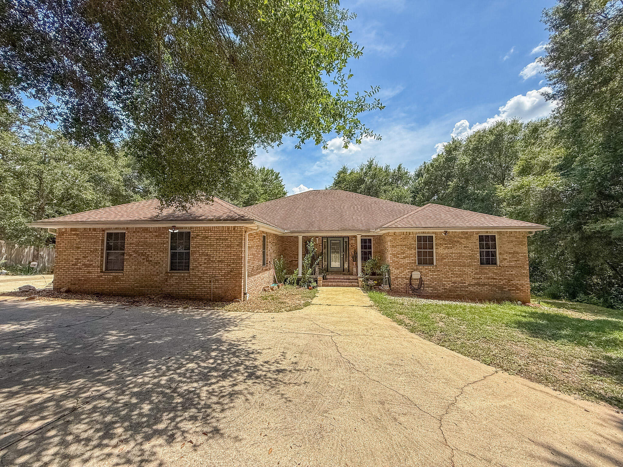 Crestview, Florida, 32539, United States, 4 Bedrooms Bedrooms, ,4 BathroomsBathrooms,Residential,For Sale,1907625